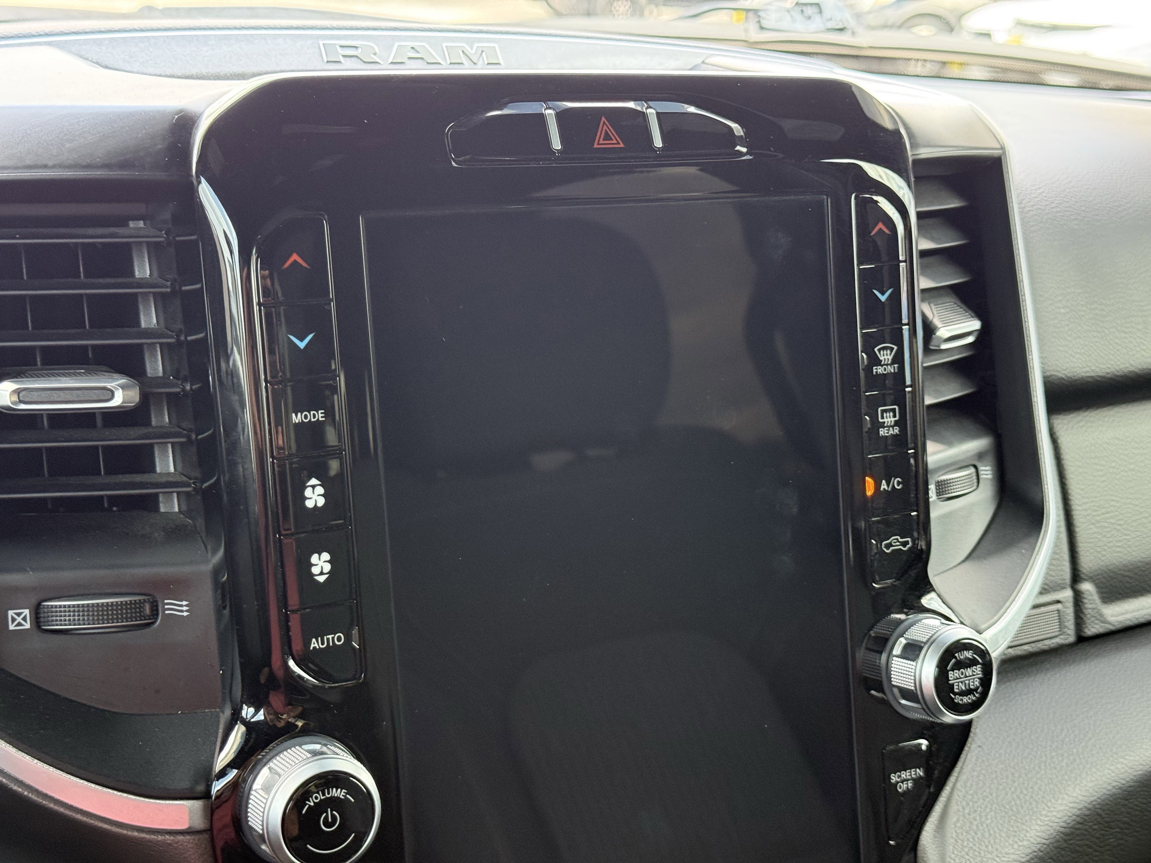 2024 RAM 1500 Lone Star Crew Cab 4x2 5'7' Box