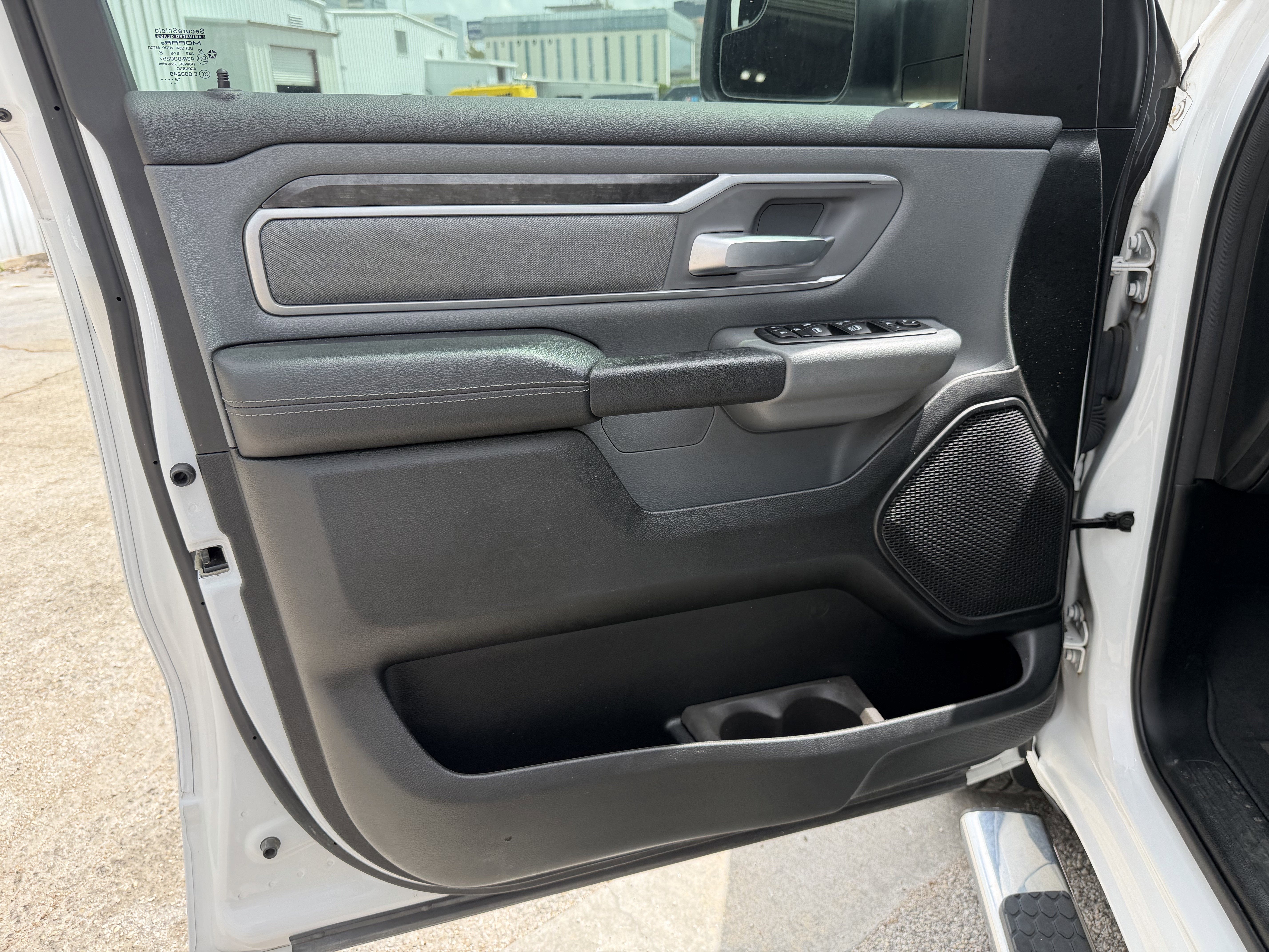 2020 RAM 1500 Big Horn Crew Cab 4x2 5'7' Box
