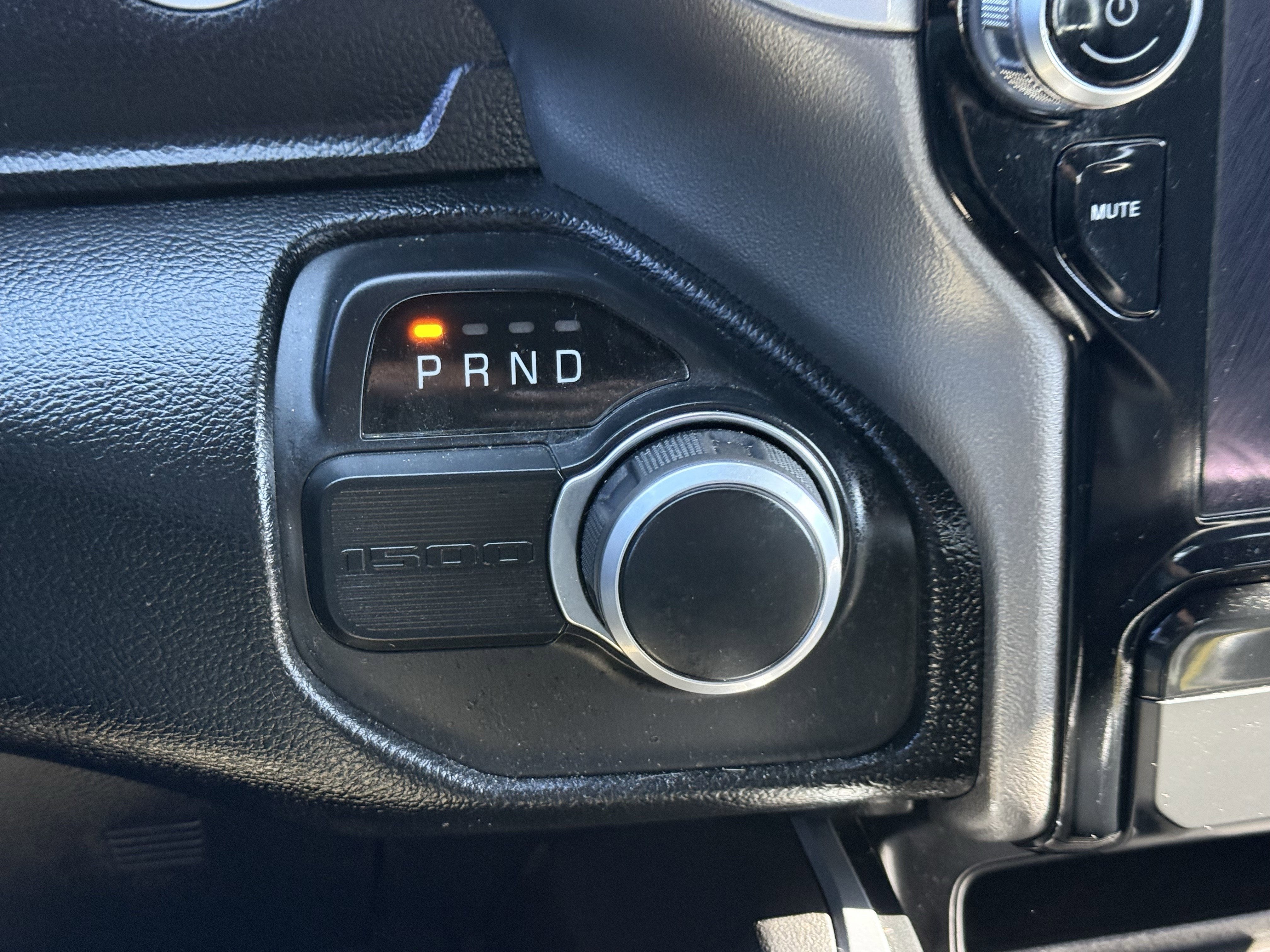 2020 RAM 1500 Lone Star Crew Cab 4x2 5'7' Box