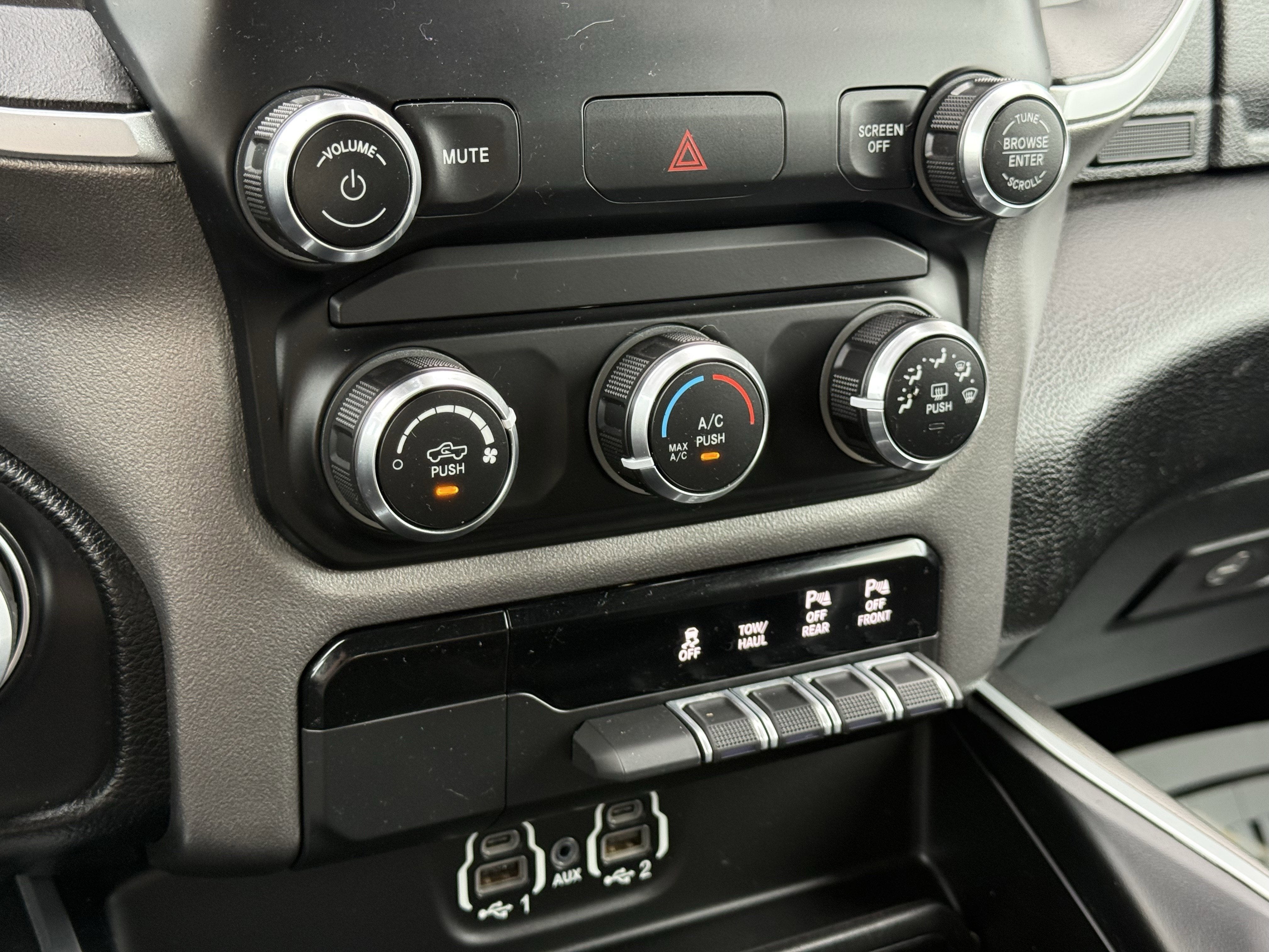 2020 RAM 1500 Lone Star Crew Cab 4x2 5'7' Box