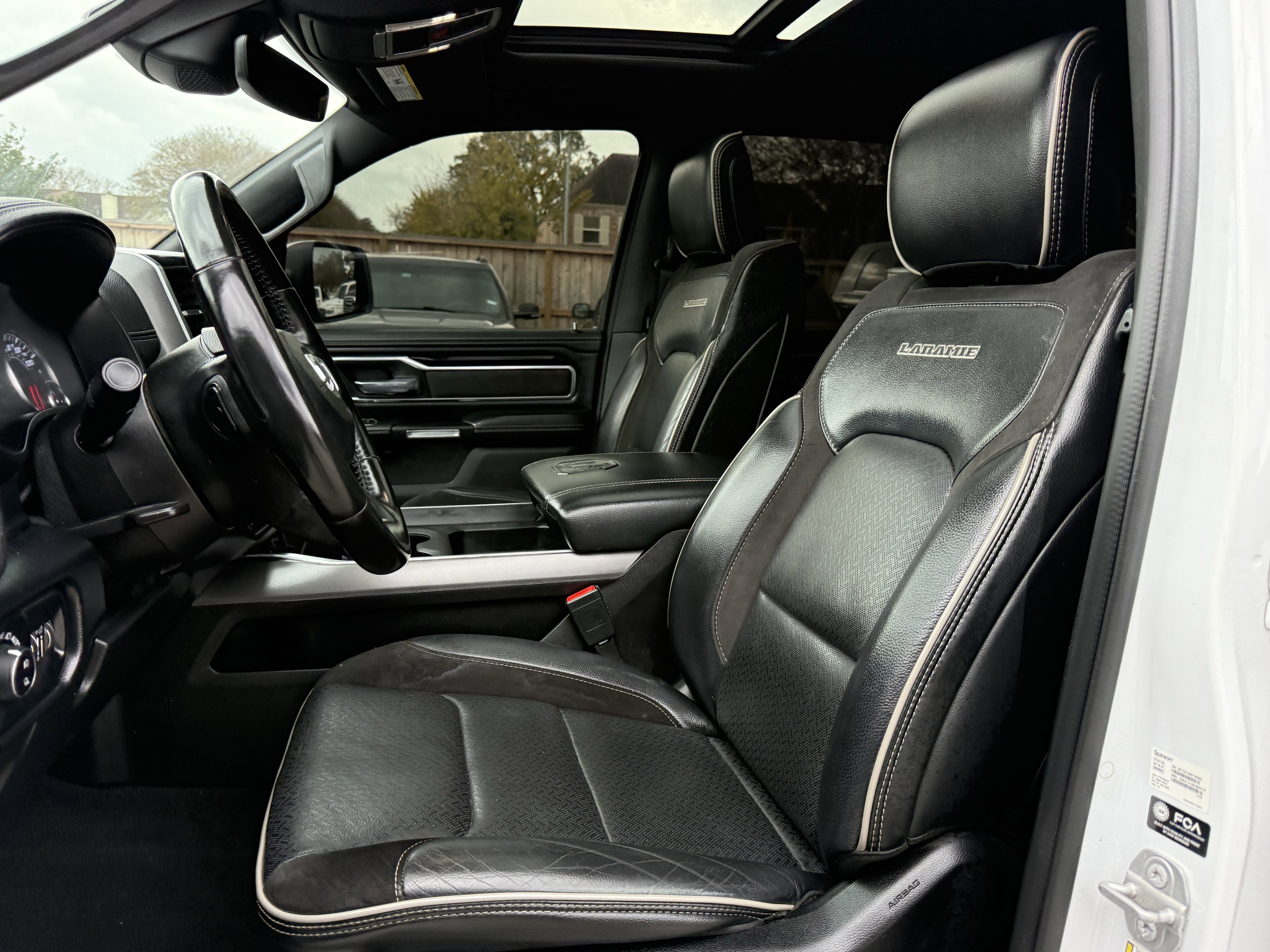 2022 RAM 1500 LARAMIE