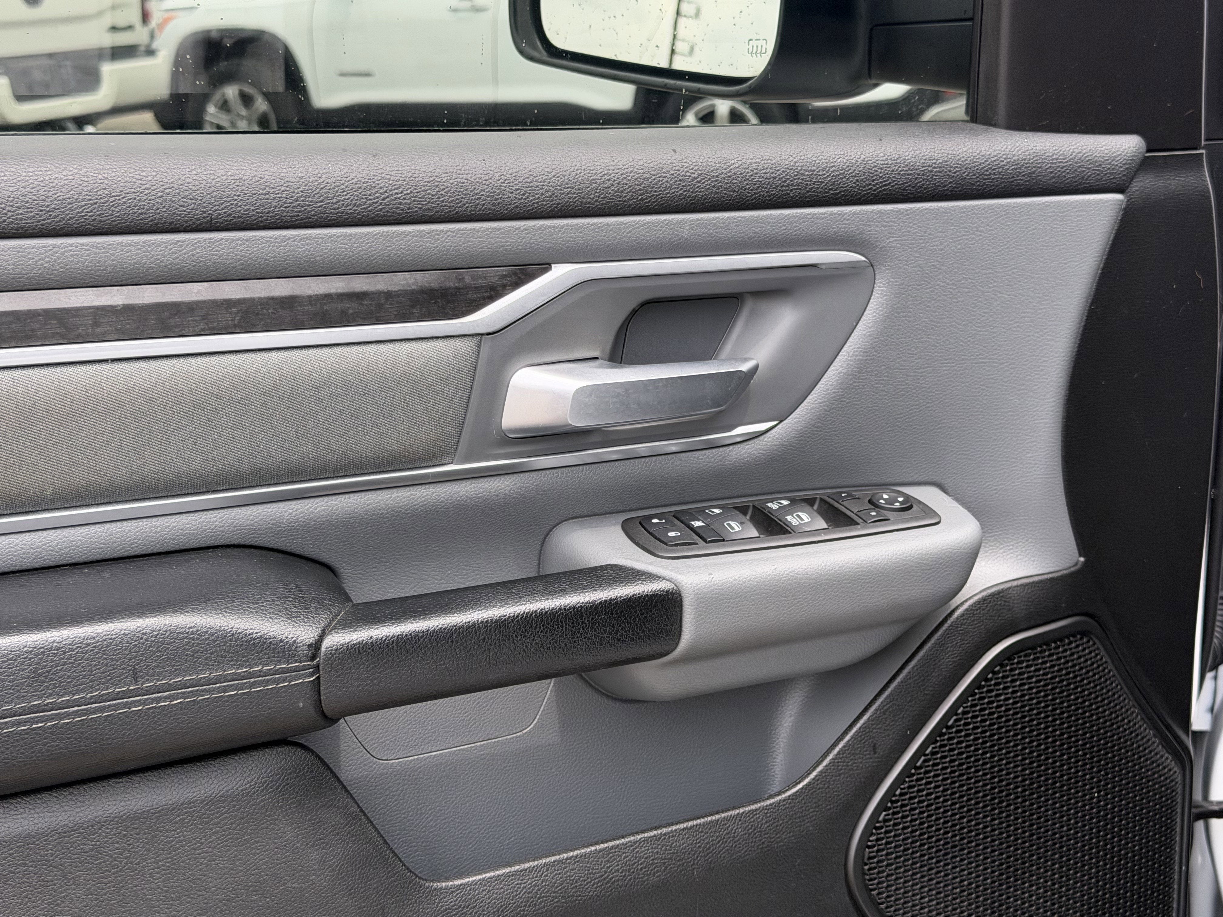 2022 RAM 1500 Big Horn Crew Cab 4x4 6'4' Box