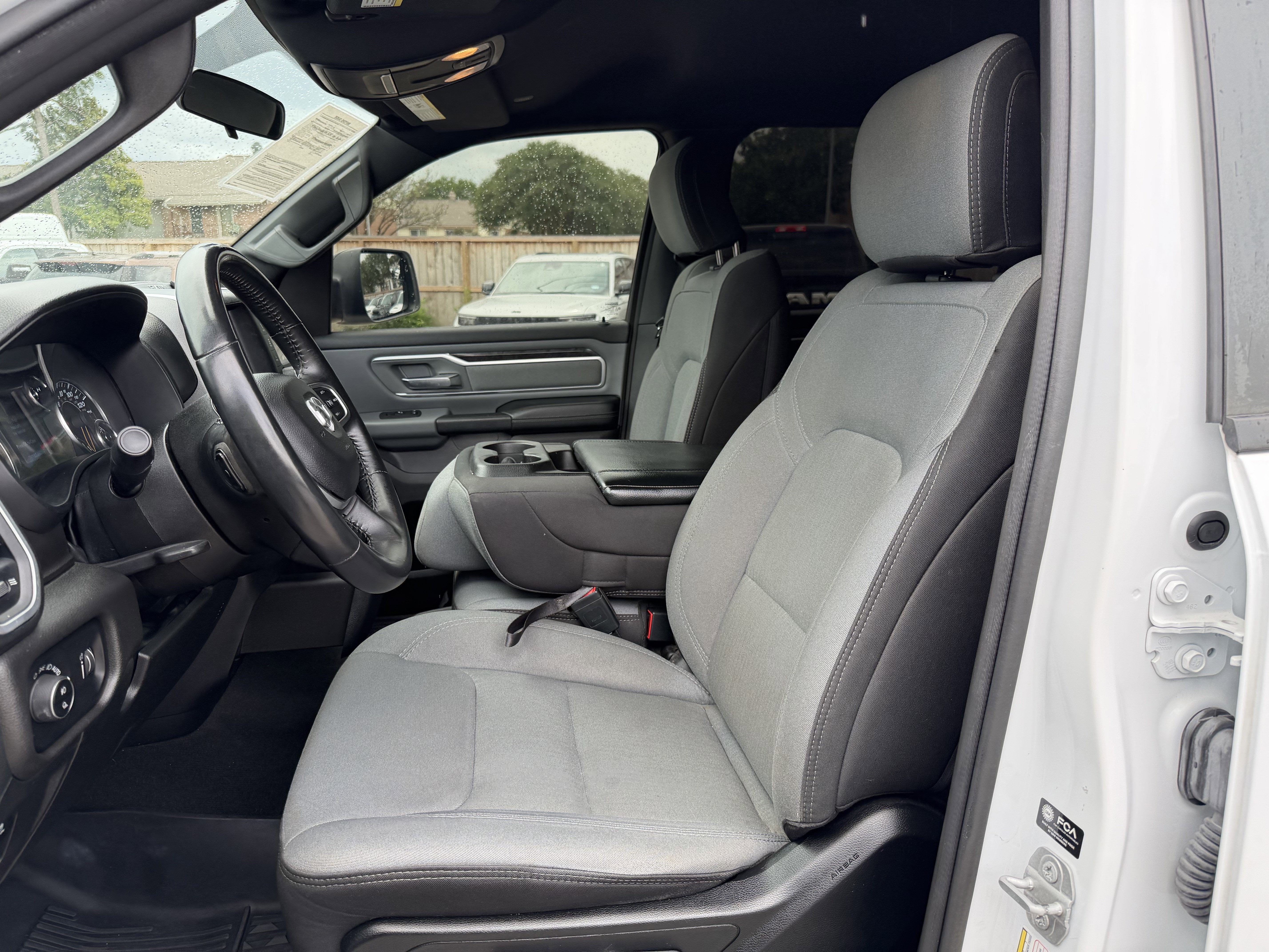 2022 RAM 1500 Big Horn Crew Cab 4x4 6'4' Box