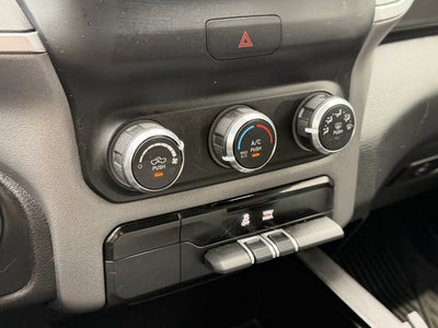 2022 RAM 1500 Big Horn Crew Cab 4x4 6'4' Box