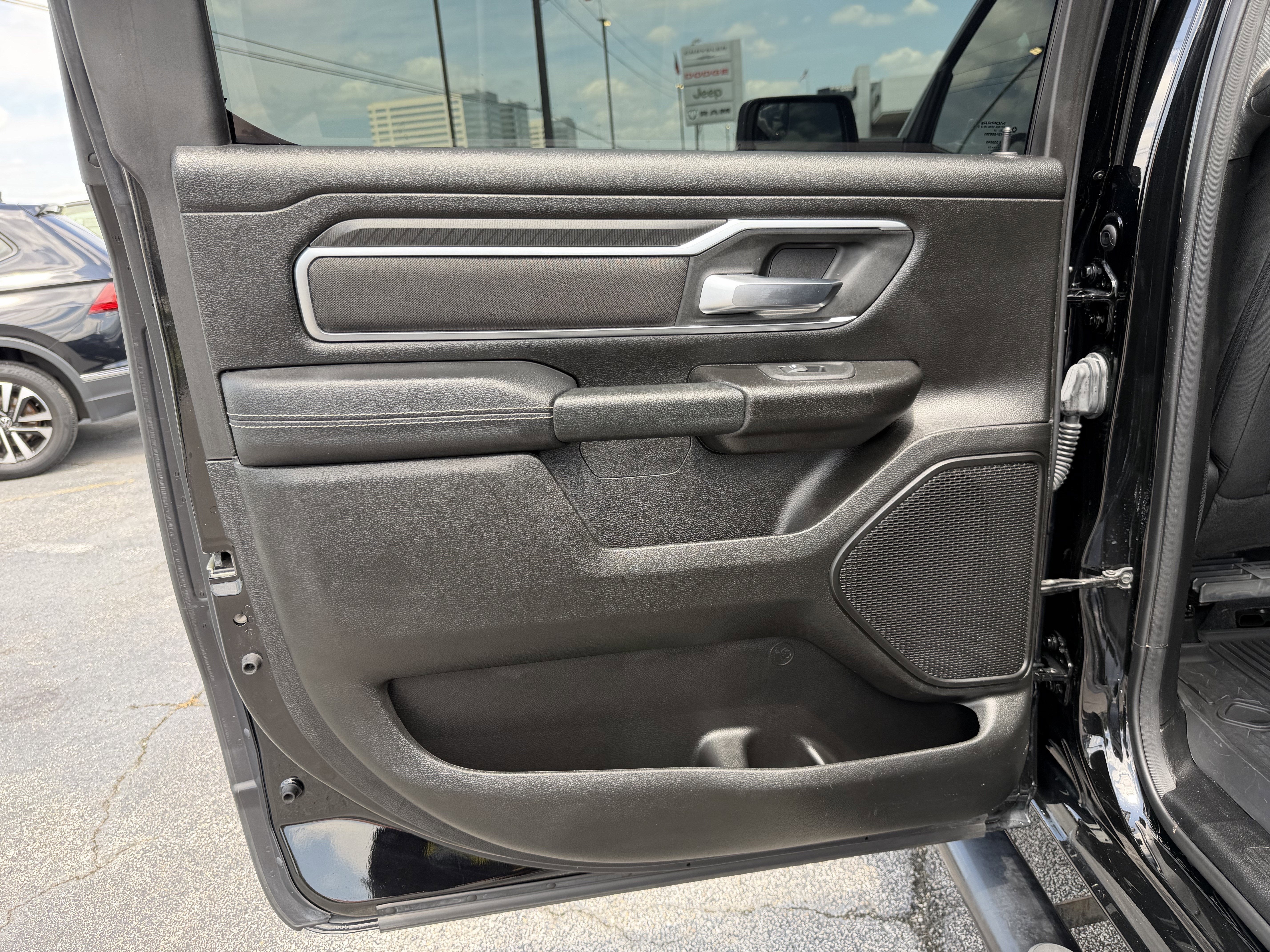 2025 RAM 1500 Lone Star Crew Cab 4x4 5'7' Box