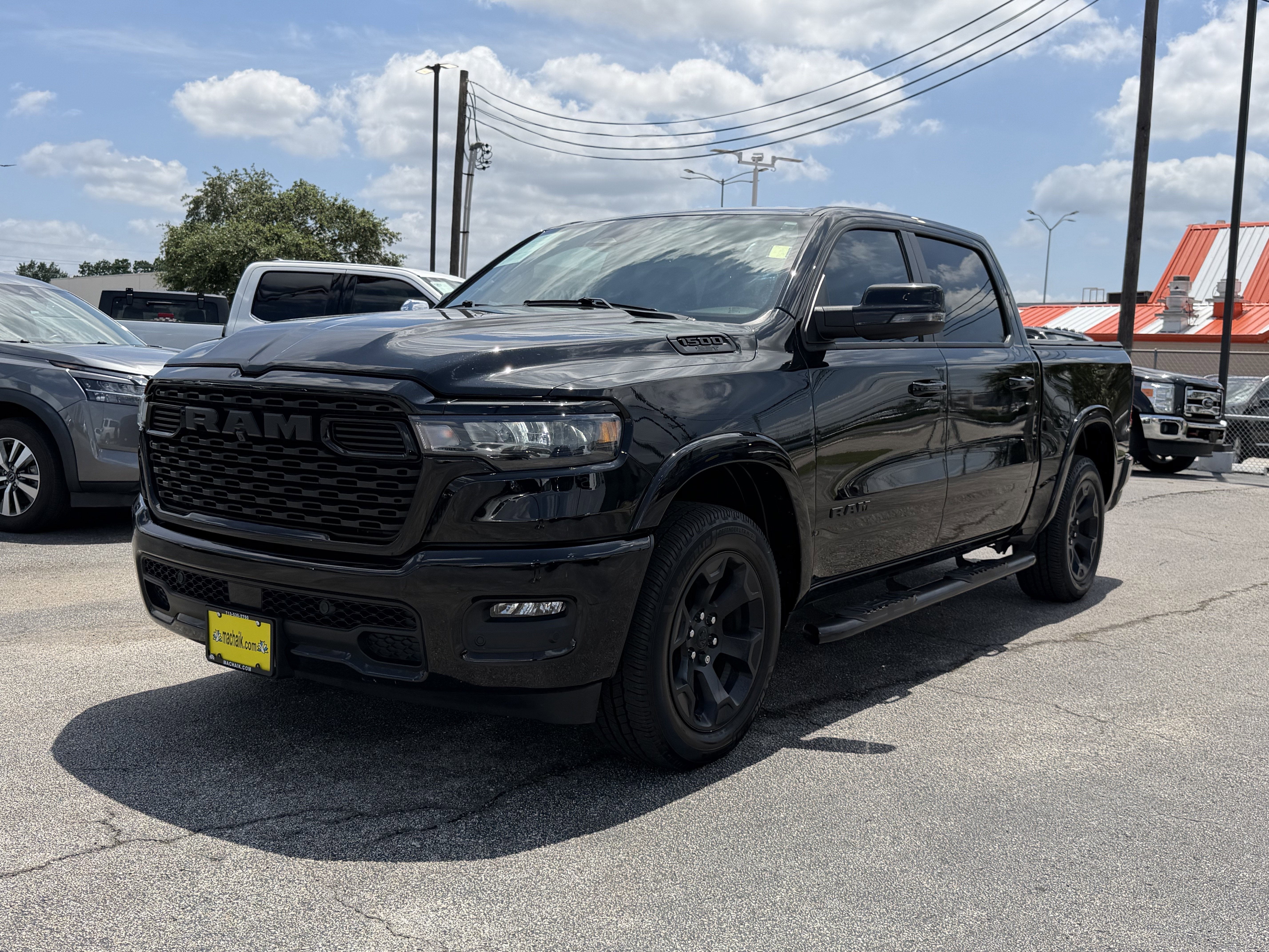 2025 RAM 1500 Lone Star Crew Cab 4x4 5'7' Box