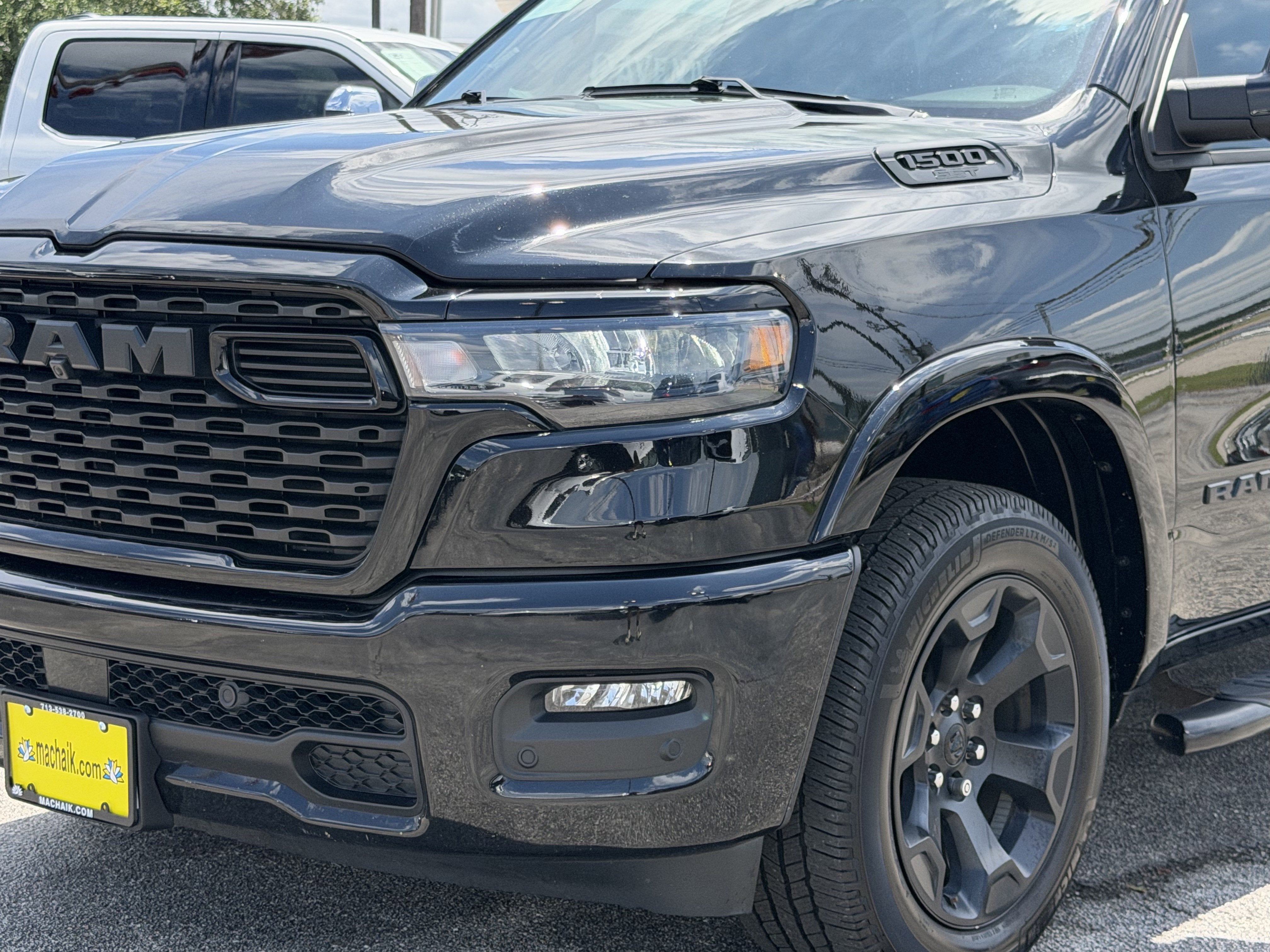 2025 RAM 1500 Lone Star Crew Cab 4x4 5'7' Box