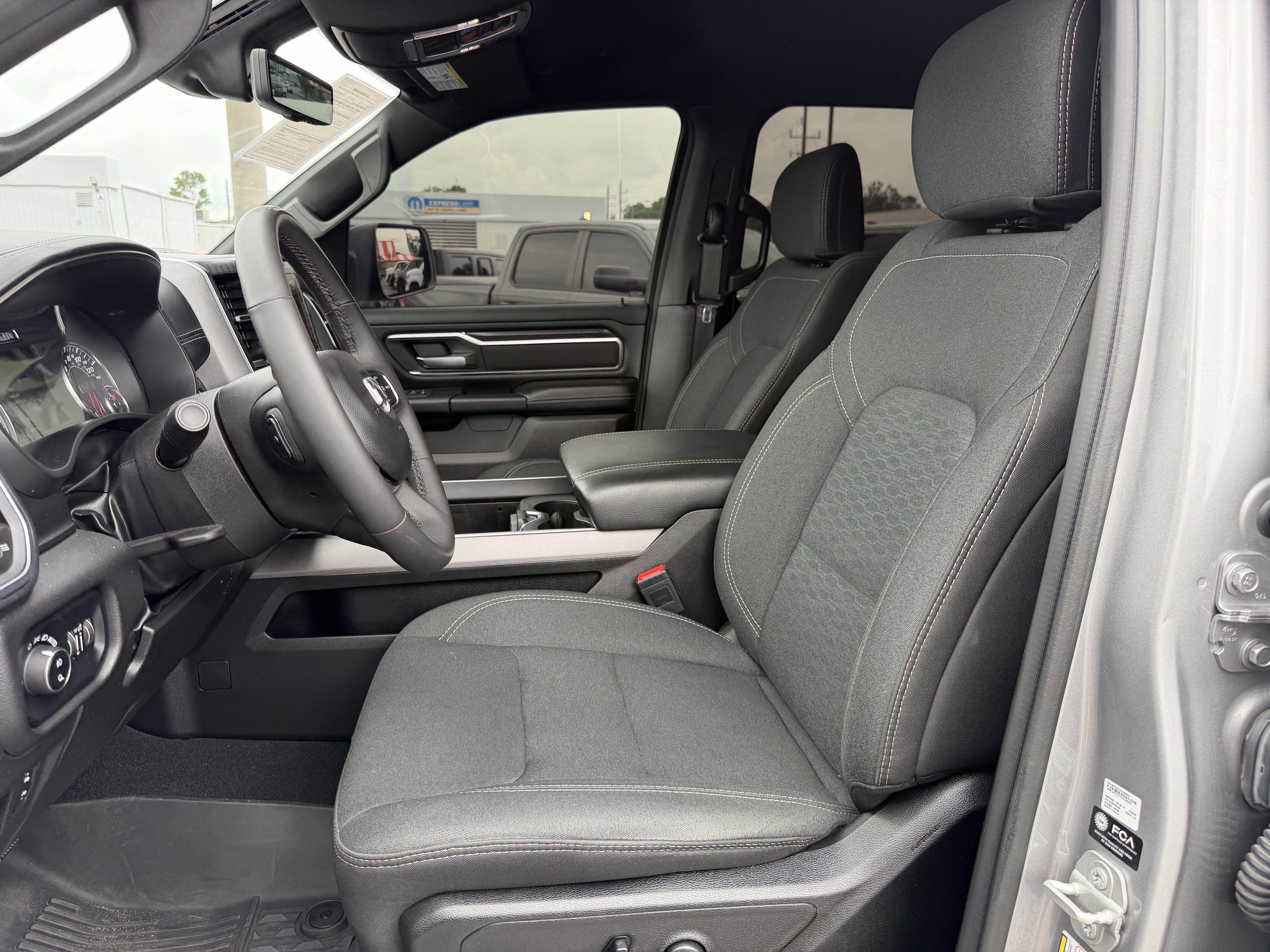 2025 RAM 1500 Lone Star Crew Cab 4x4 5'7' Box