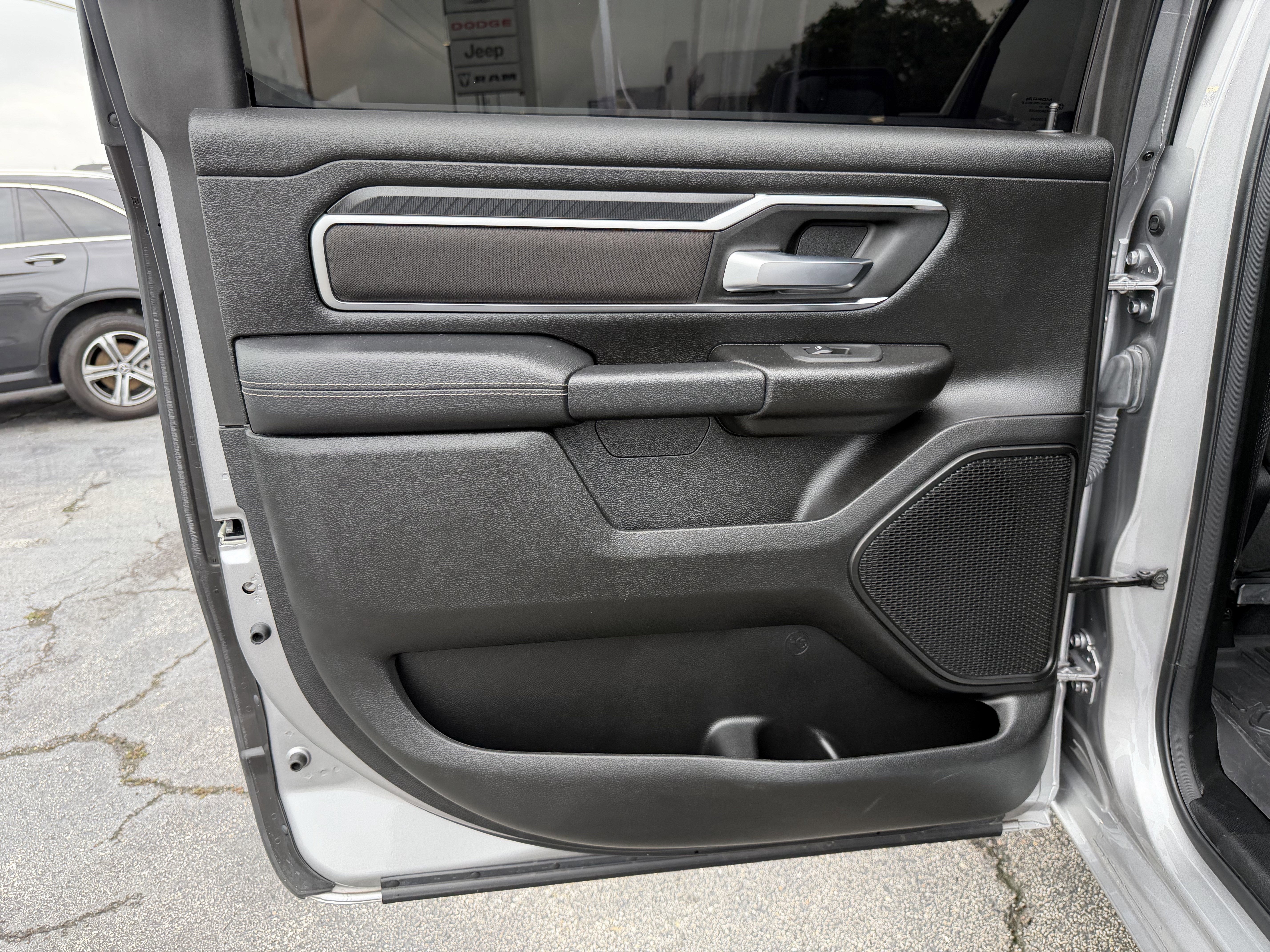 2025 RAM 1500 Lone Star Crew Cab 4x4 5'7' Box
