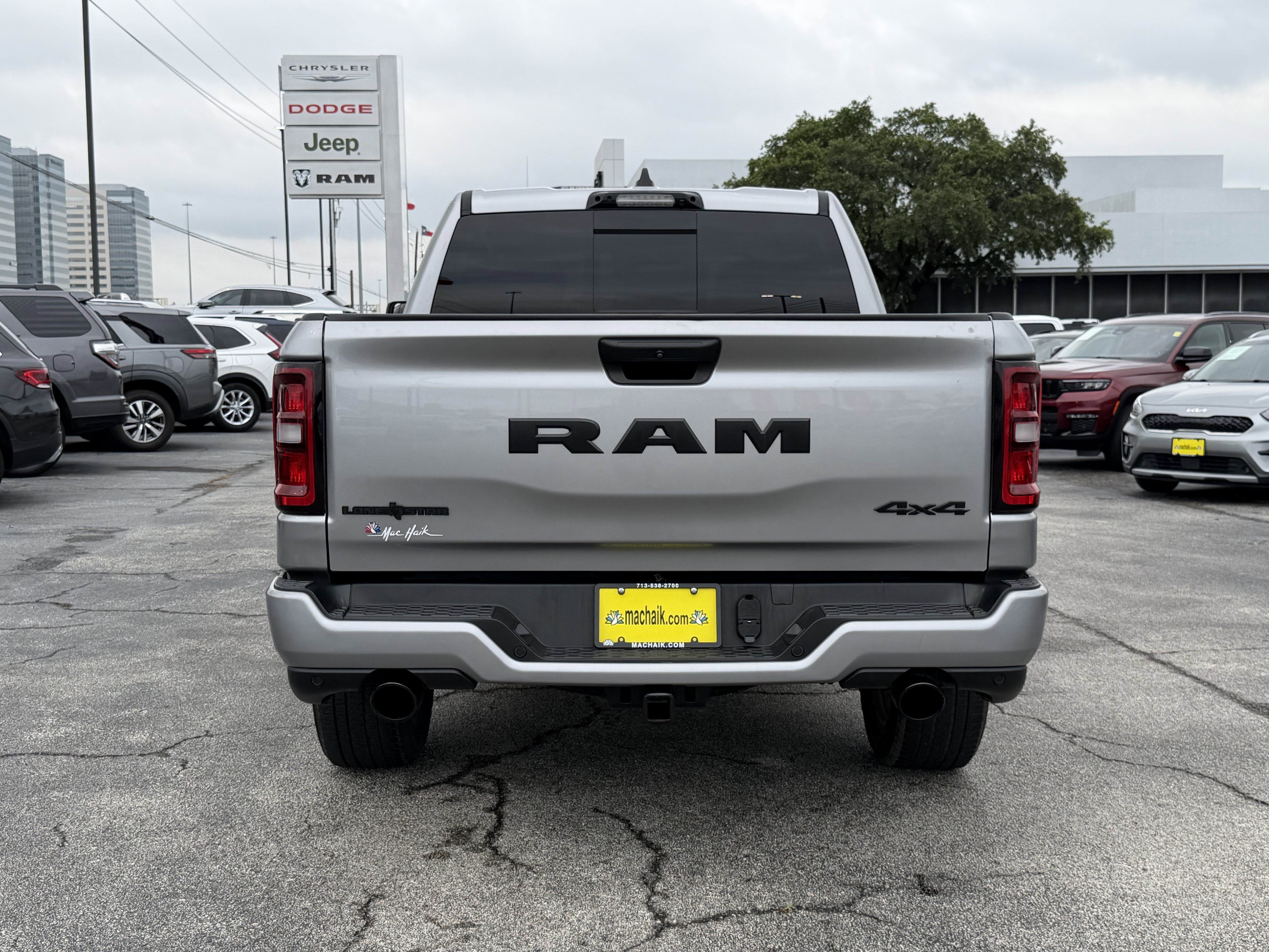2025 RAM 1500 Lone Star Crew Cab 4x4 5'7' Box