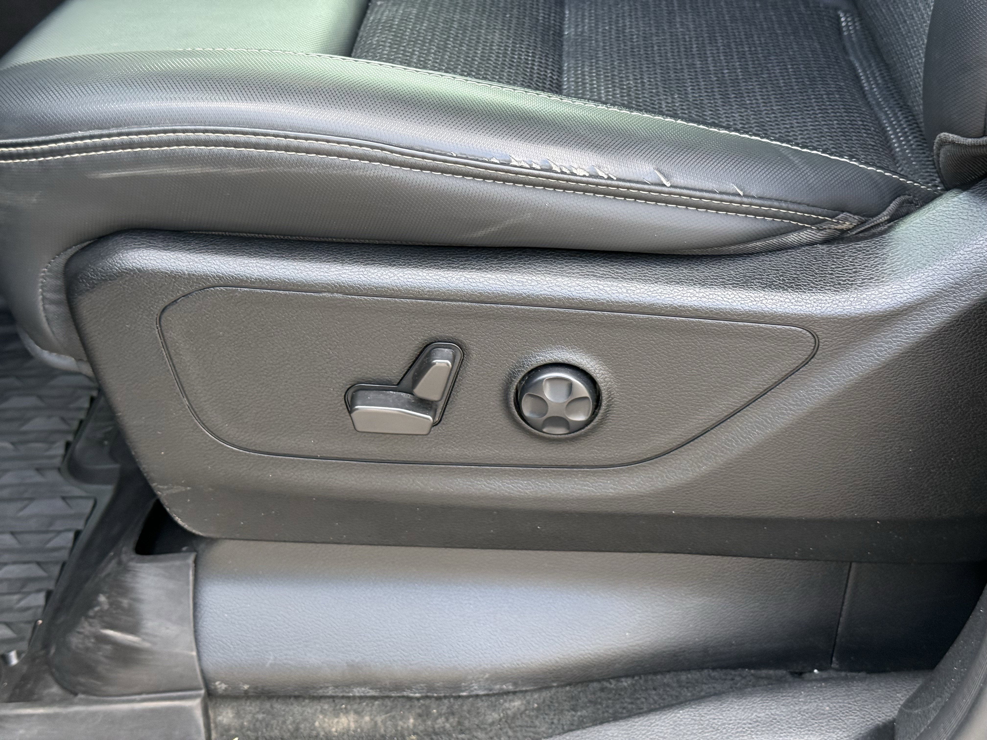 2021 RAM 1500 Lone Star Crew Cab 4x4 5'7' Box