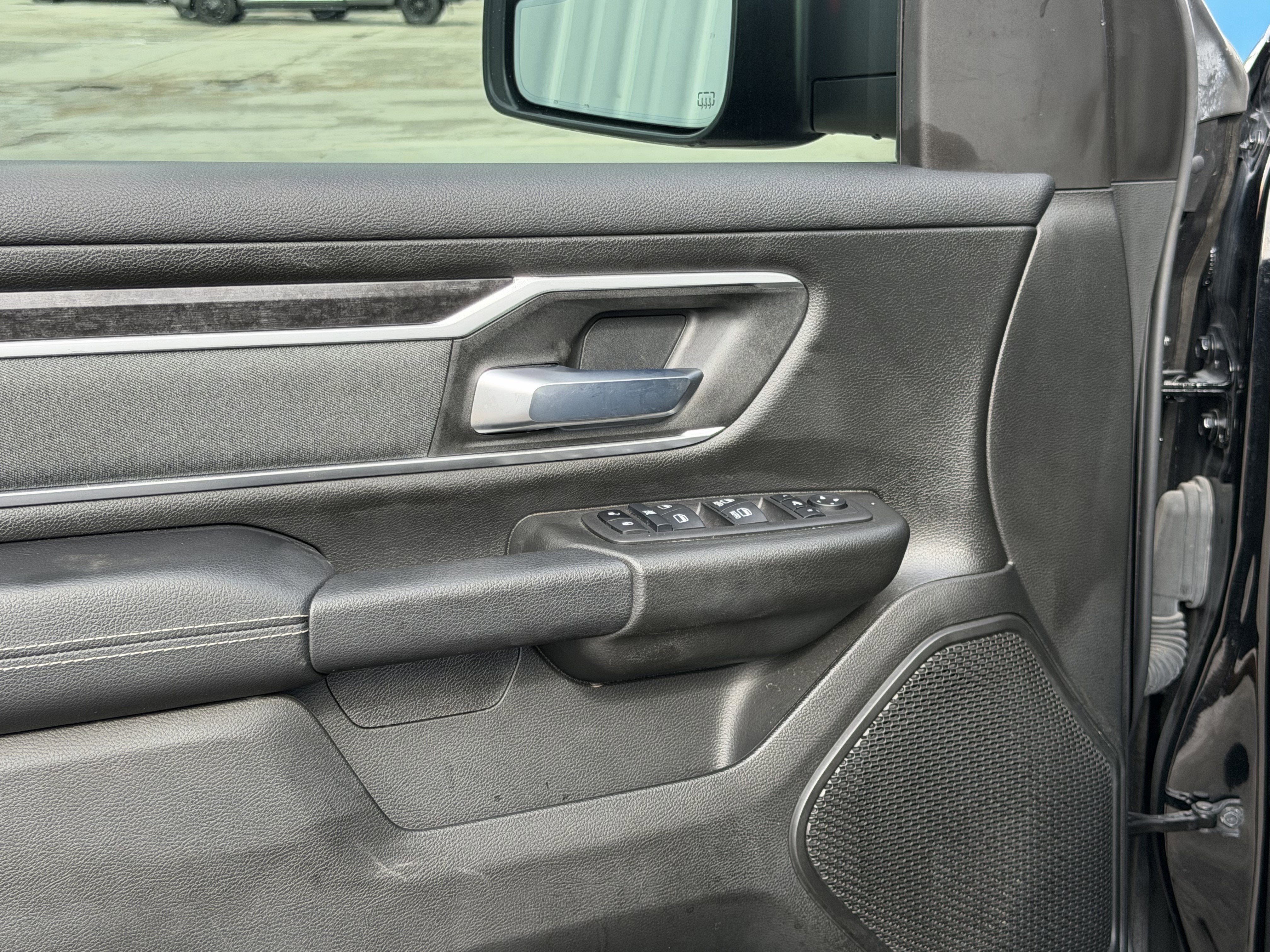 2023 RAM 1500 Lone Star Crew Cab 4x4 5'7' Box