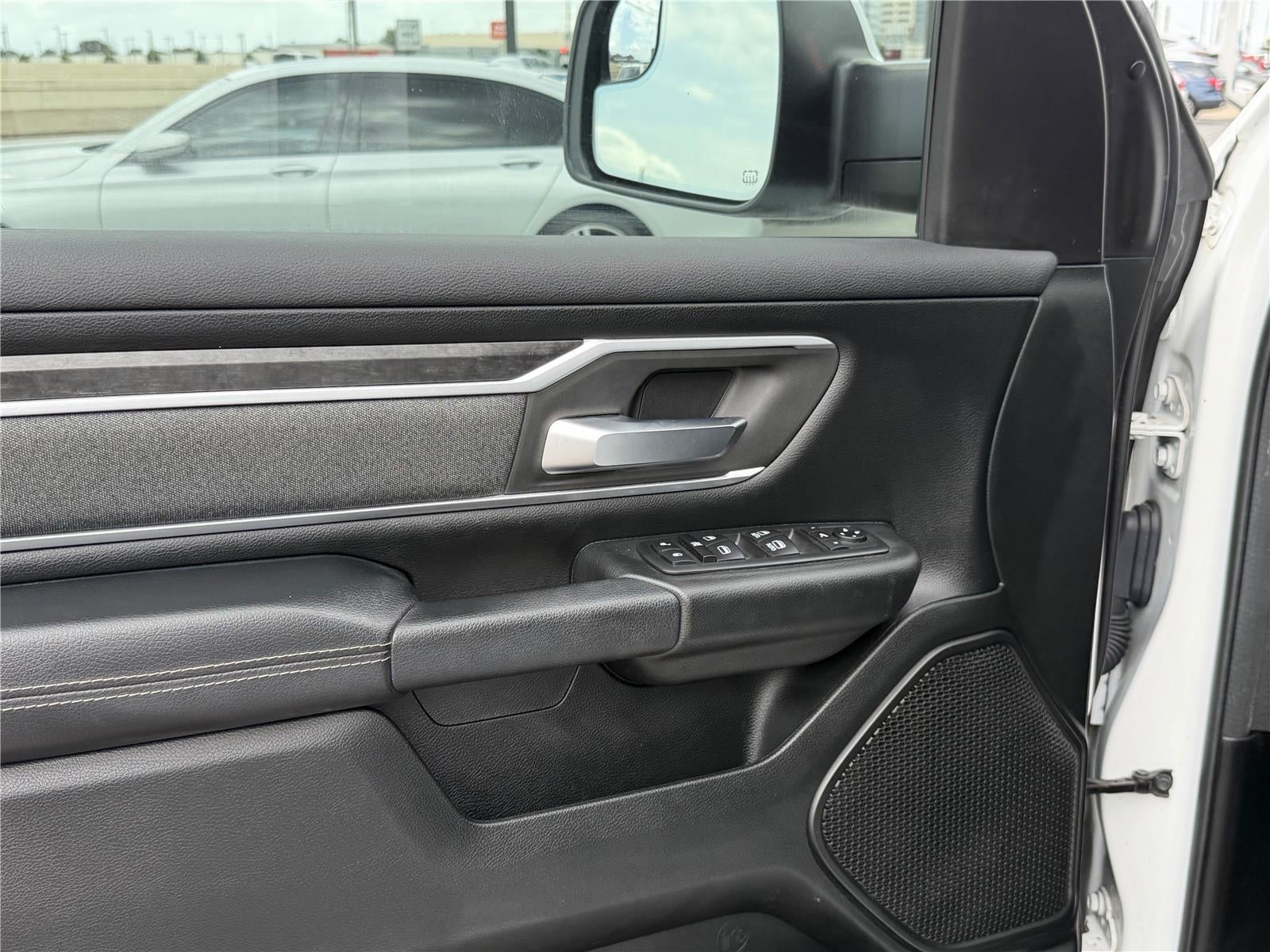 2020 RAM 1500 Lone Star Crew Cab 4x4 5'7' Box