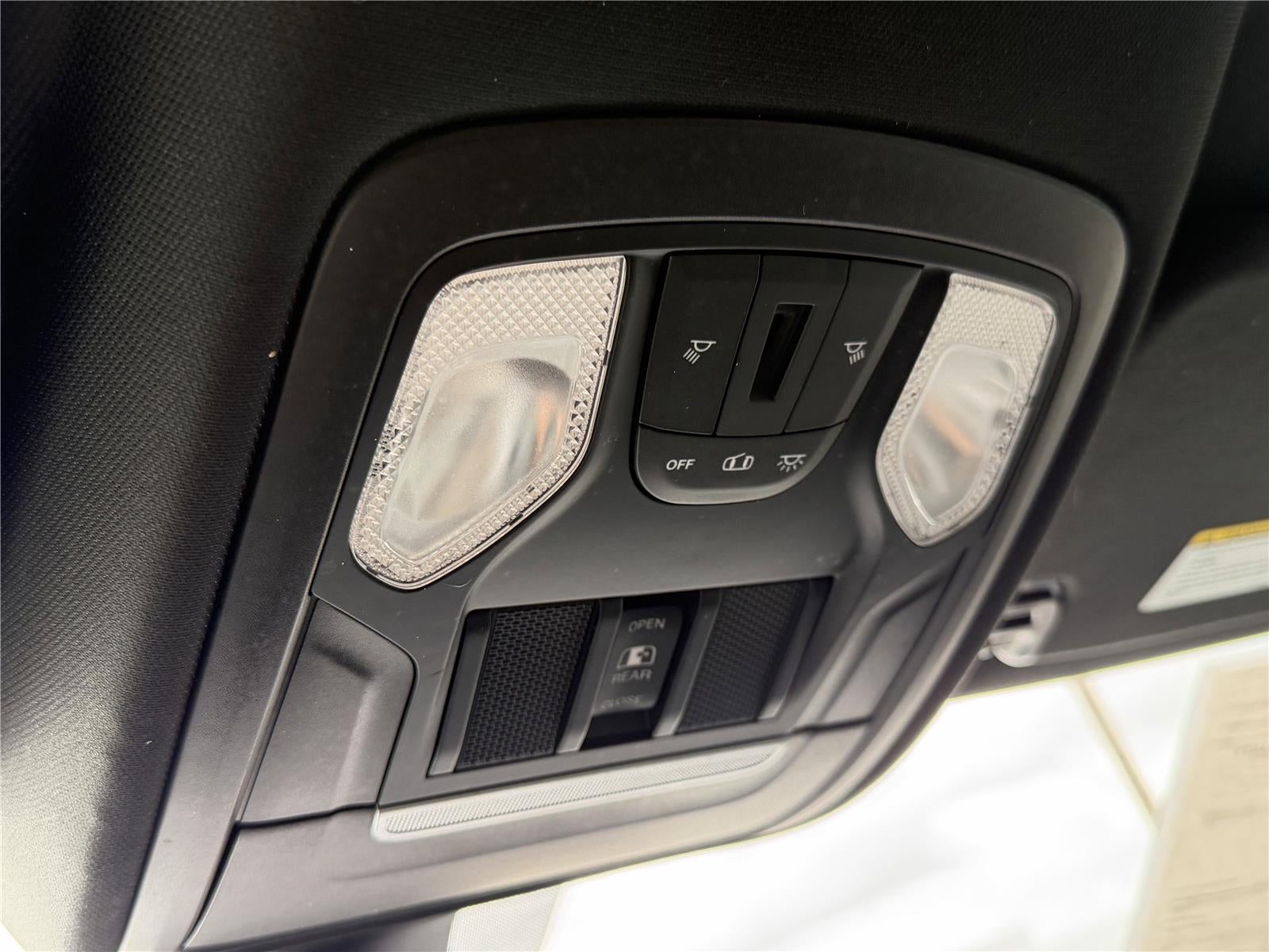 2020 RAM 1500 Lone Star Crew Cab 4x4 5'7' Box