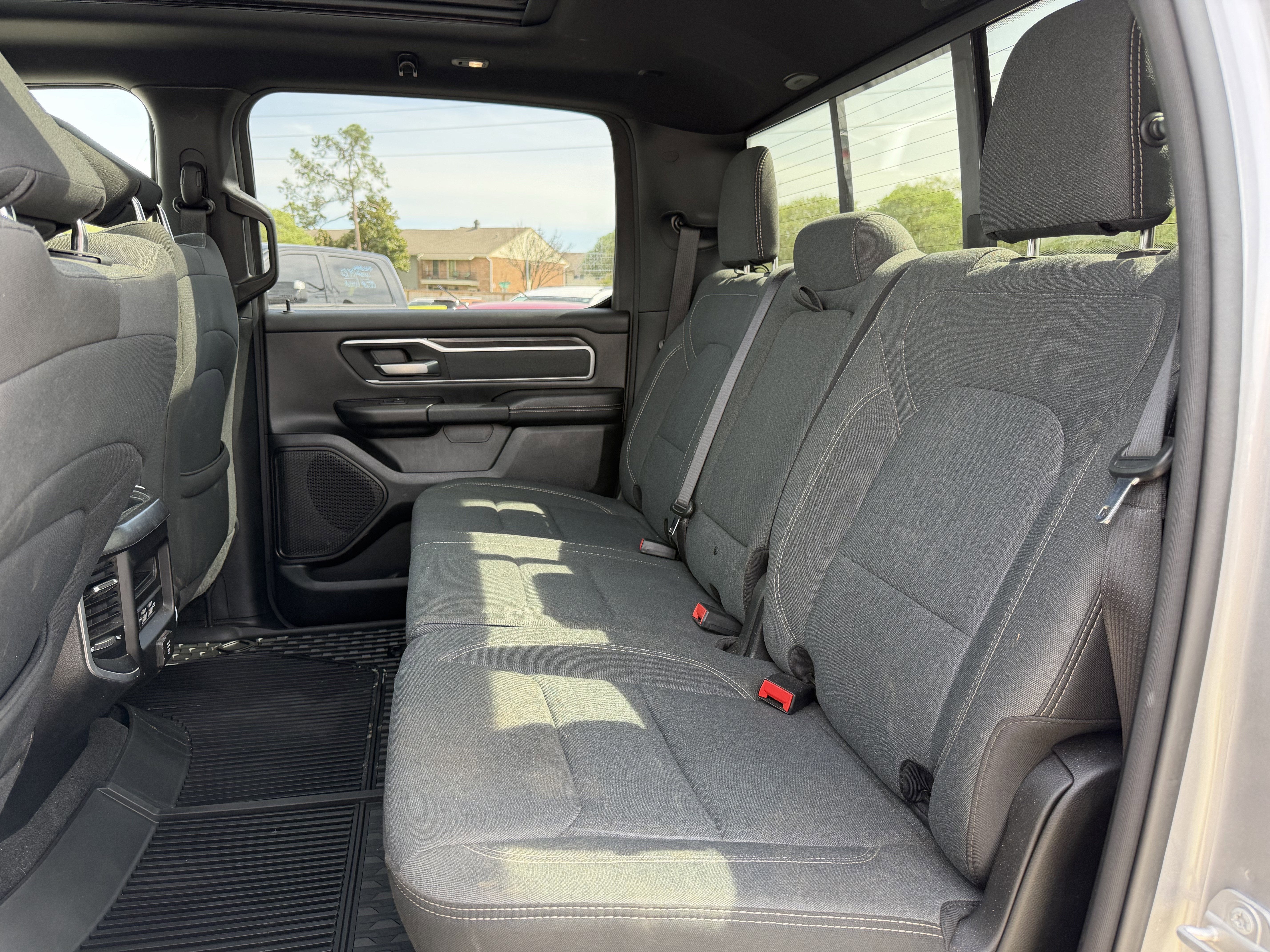 2021 RAM 1500 Big Horn Crew Cab 4x4 5'7' Box