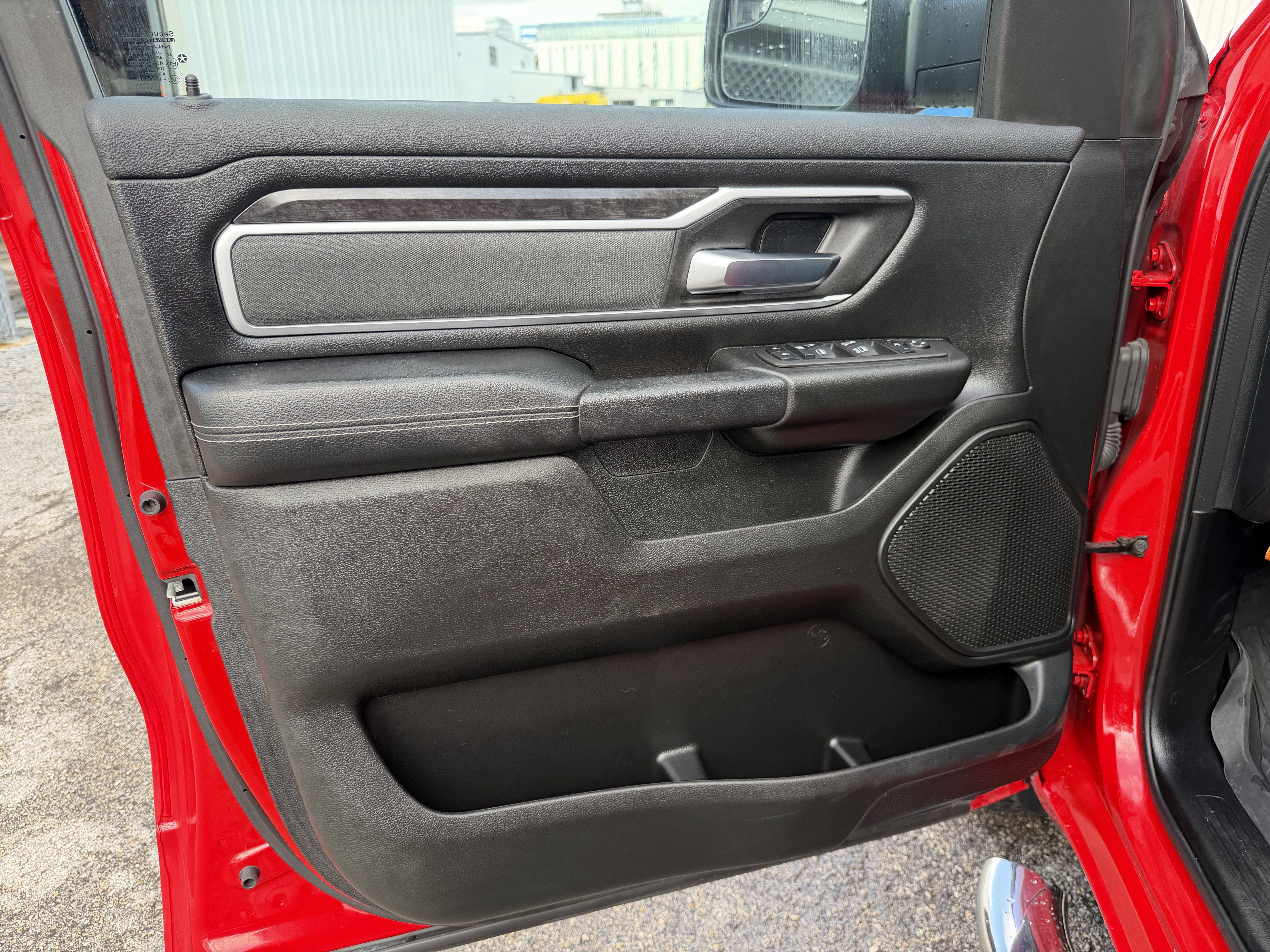 2022 RAM 1500 Big Horn Crew Cab 4x4 5'7' Box