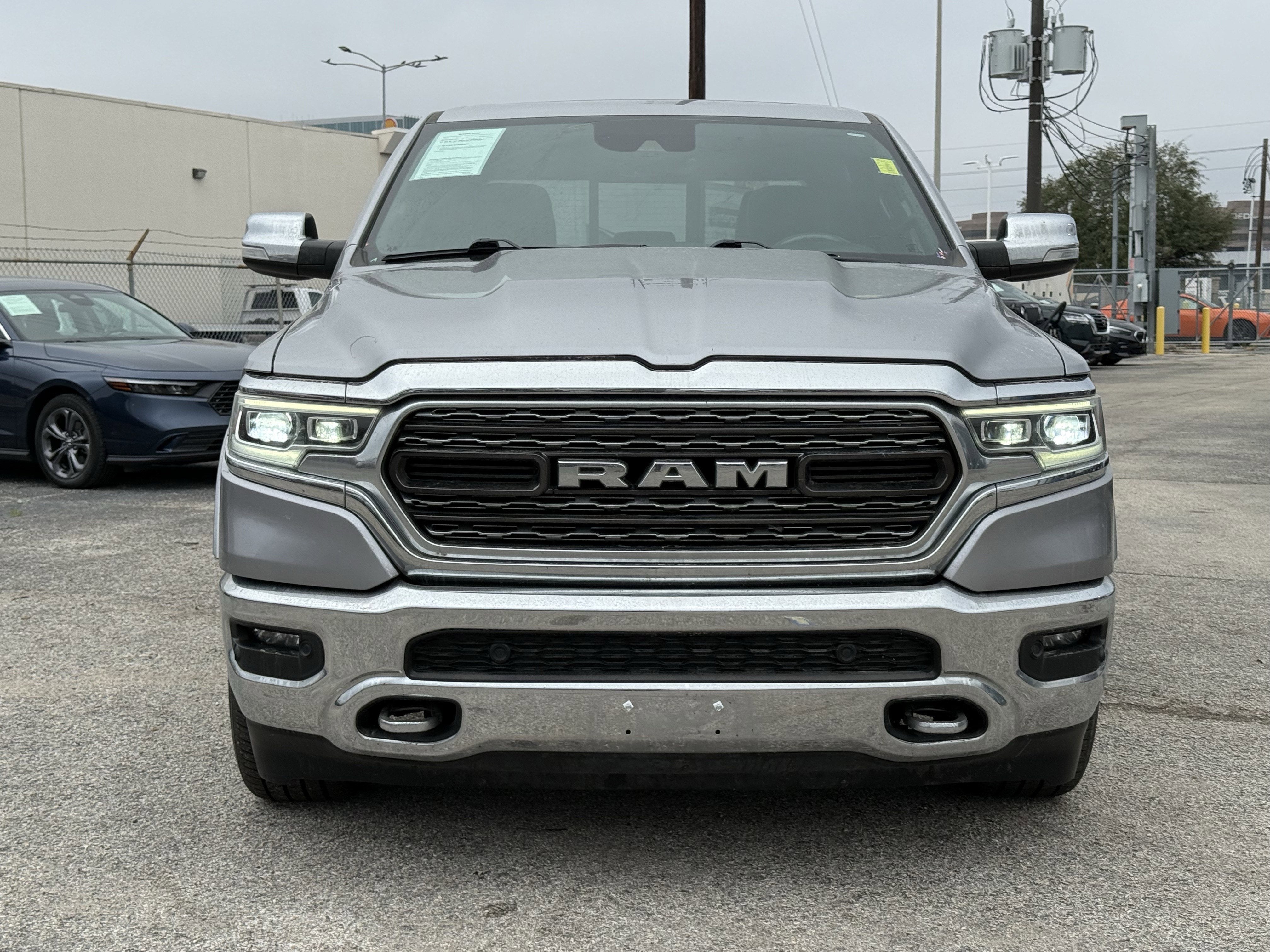 2021 RAM 1500 Limited Crew Cab 4x4 5'7' Box