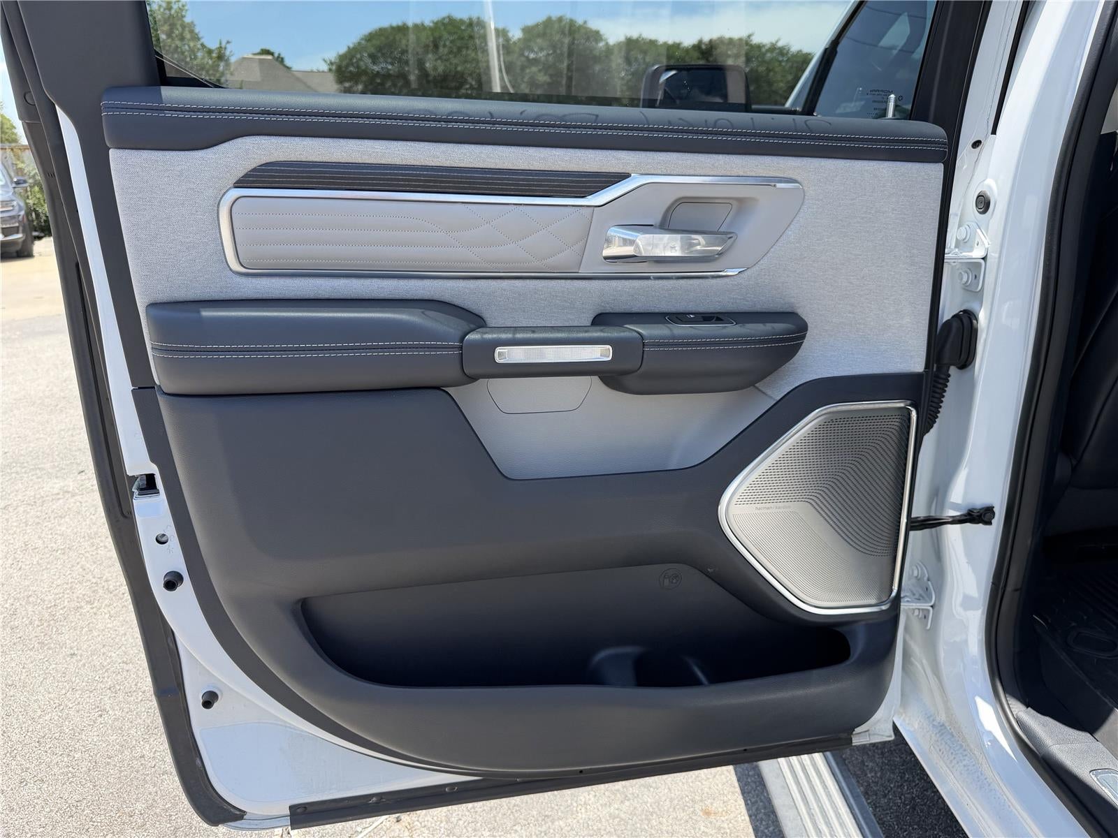 2024 RAM 1500 Limited Crew Cab 4x4 5'7' Box