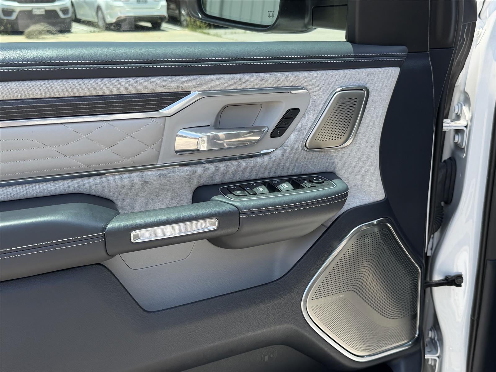 2024 RAM 1500 Limited Crew Cab 4x4 5'7' Box