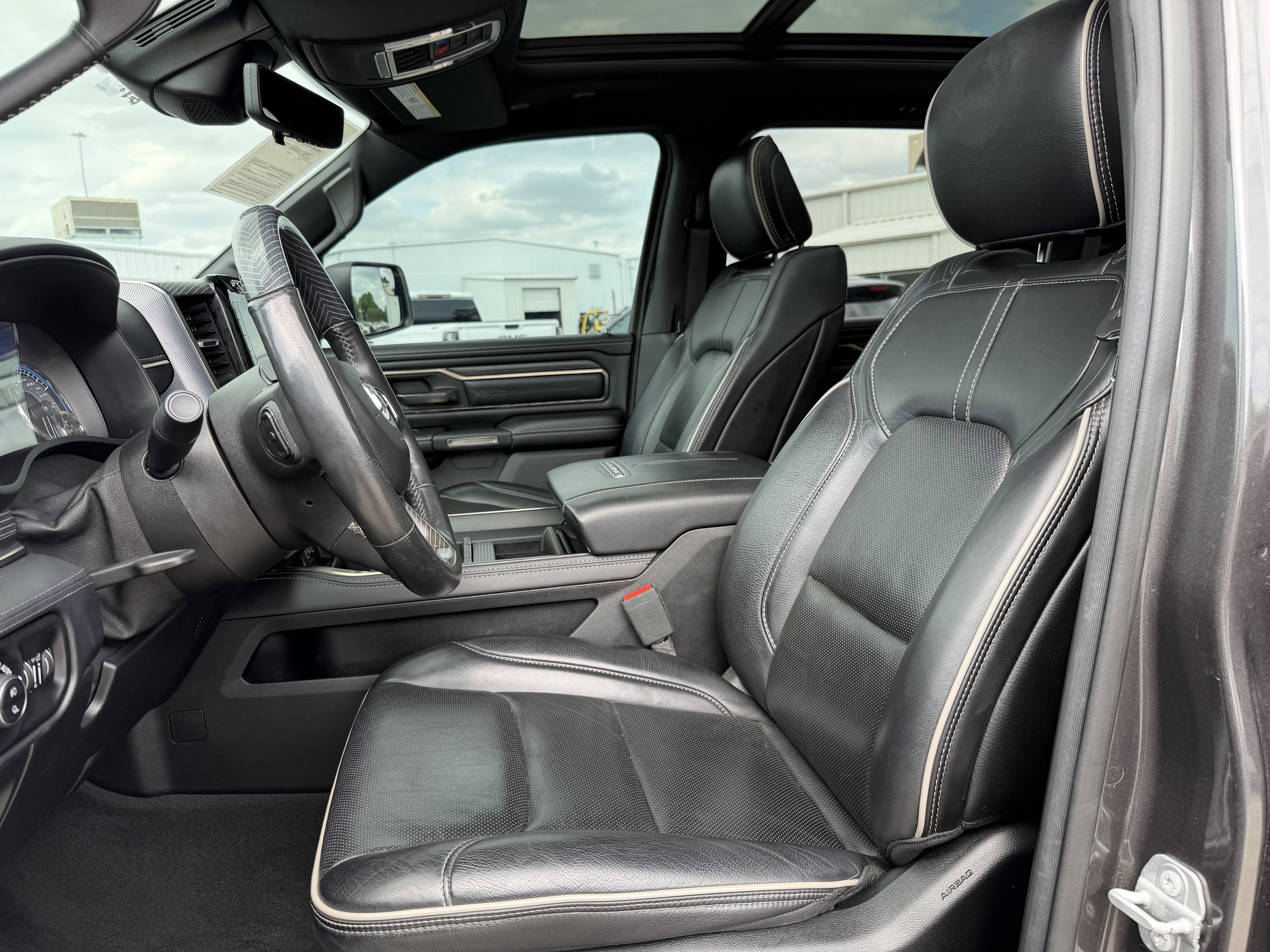 2021 RAM 1500 Limited Crew Cab 4x4 5'7' Box