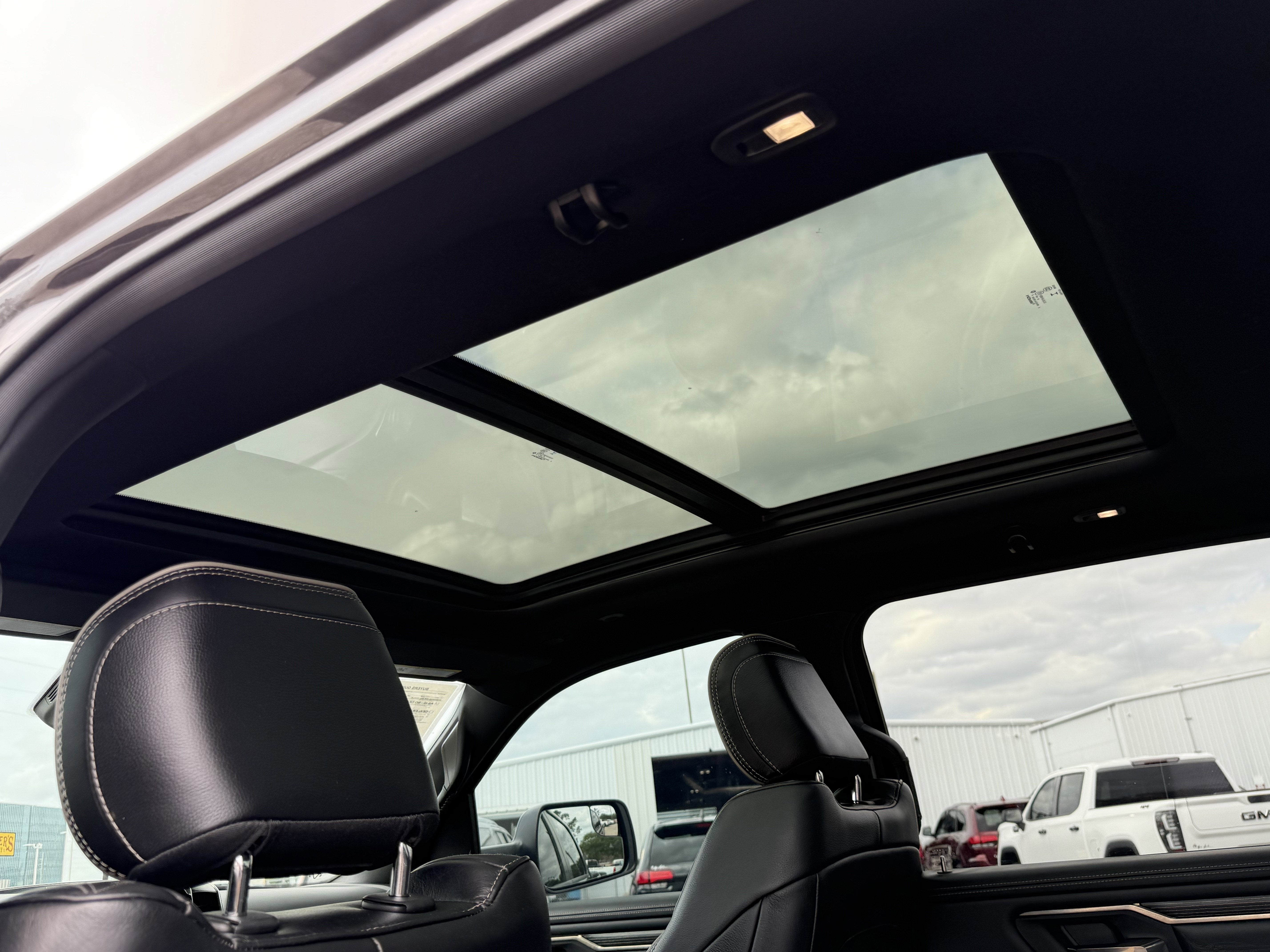 2021 RAM 1500 Limited Crew Cab 4x4 5'7' Box