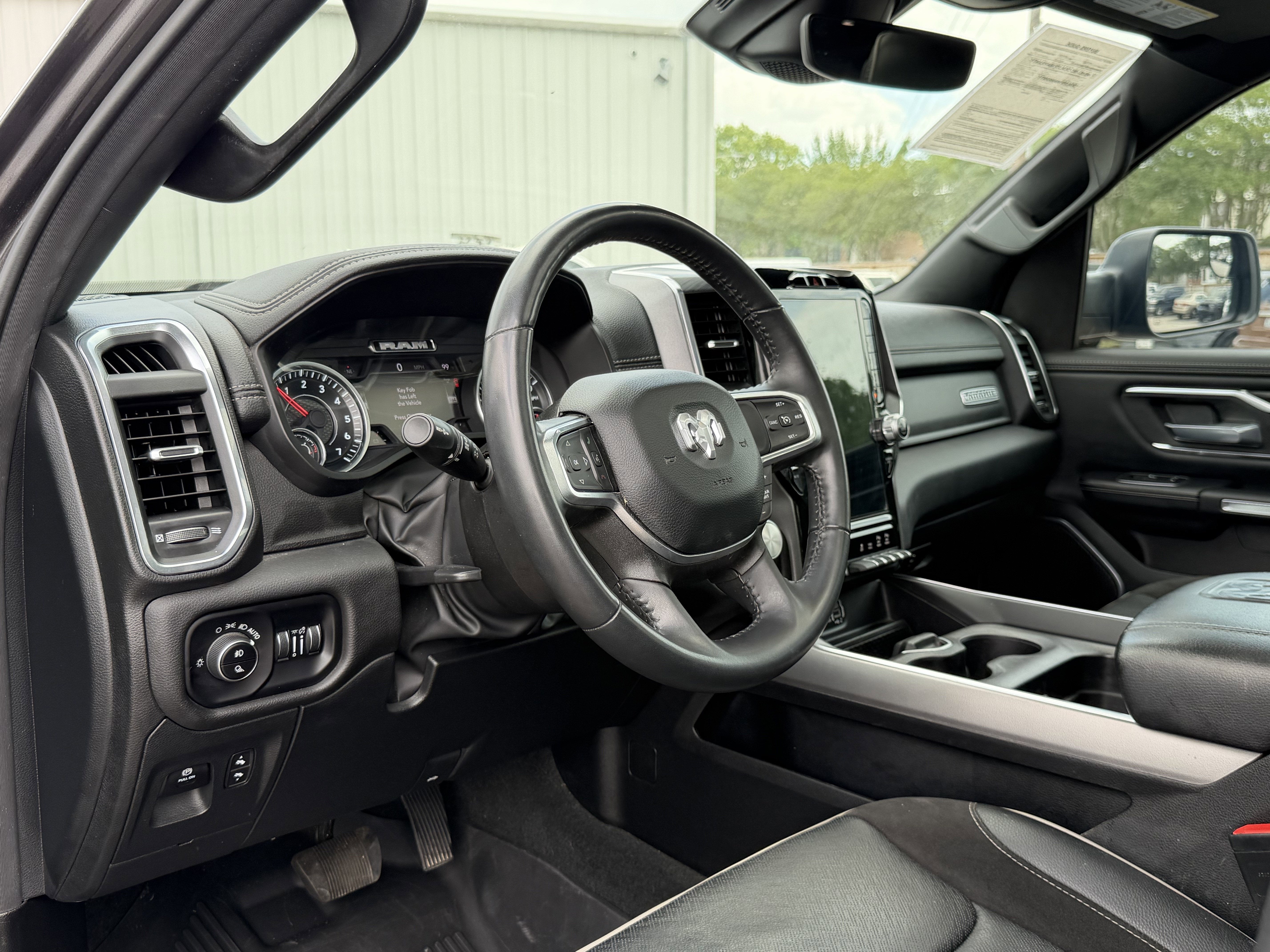 2024 RAM 1500 LARAMIE