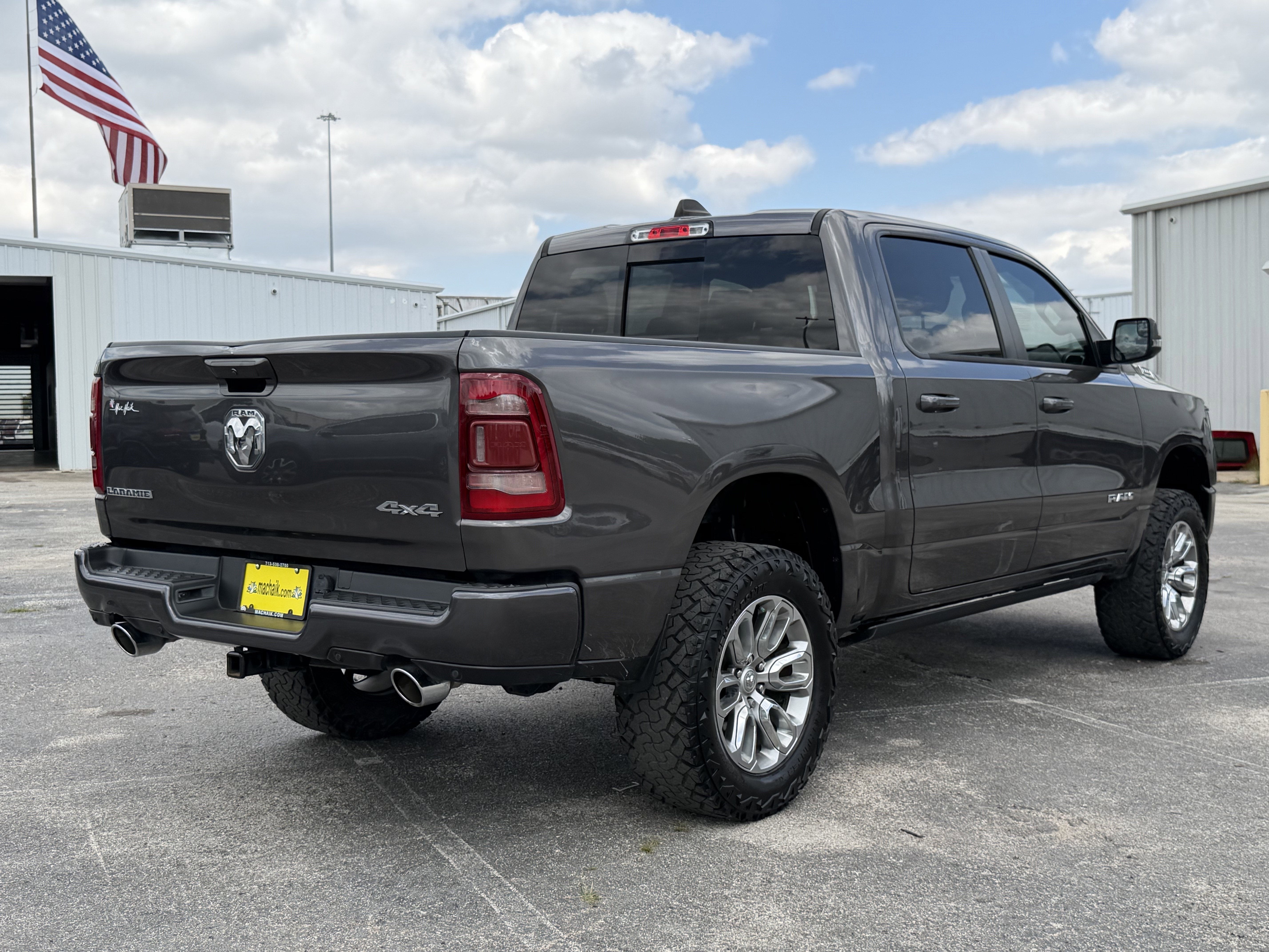 2024 RAM 1500 LARAMIE