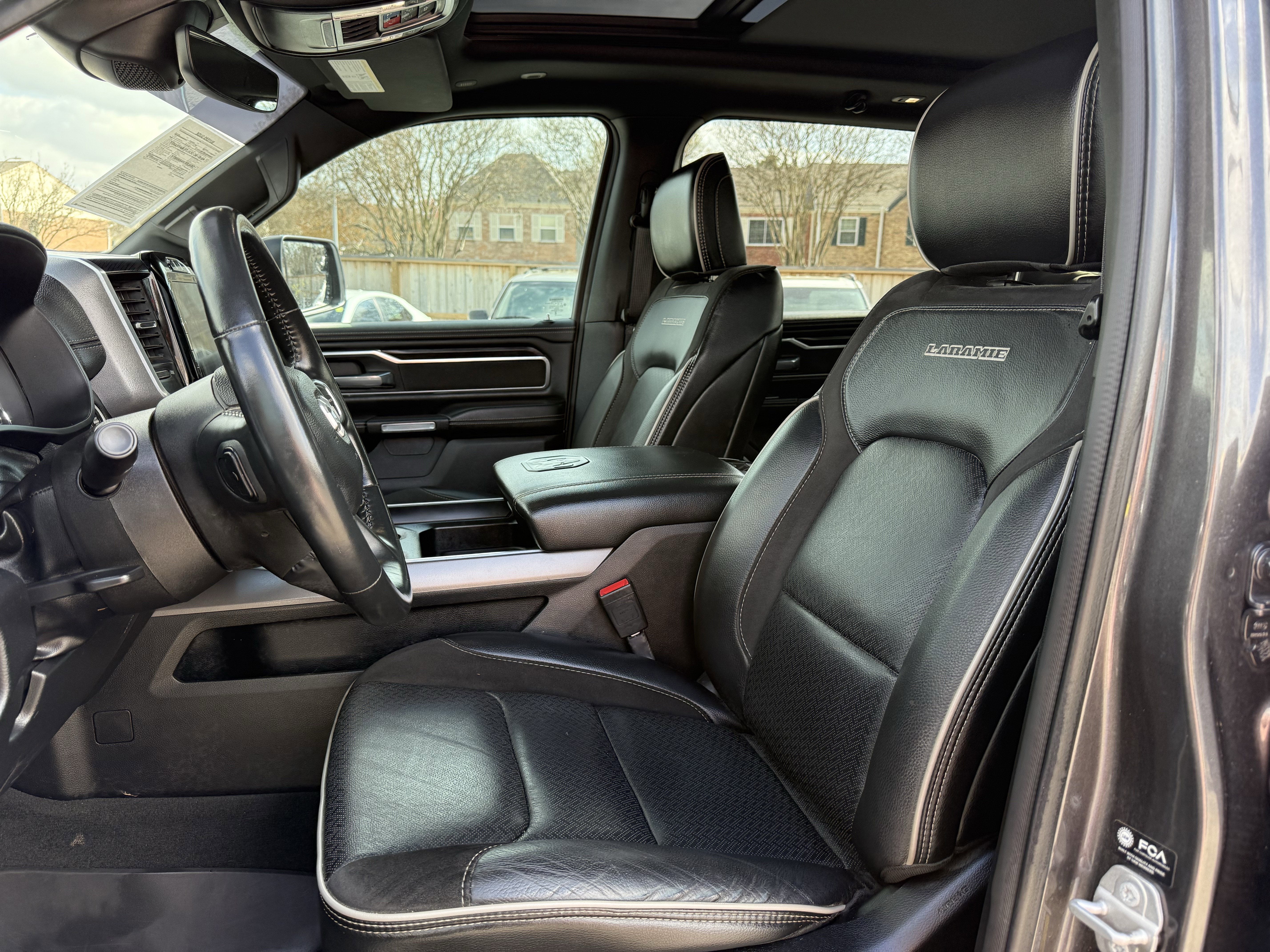 2023 RAM 1500 LARAMIE