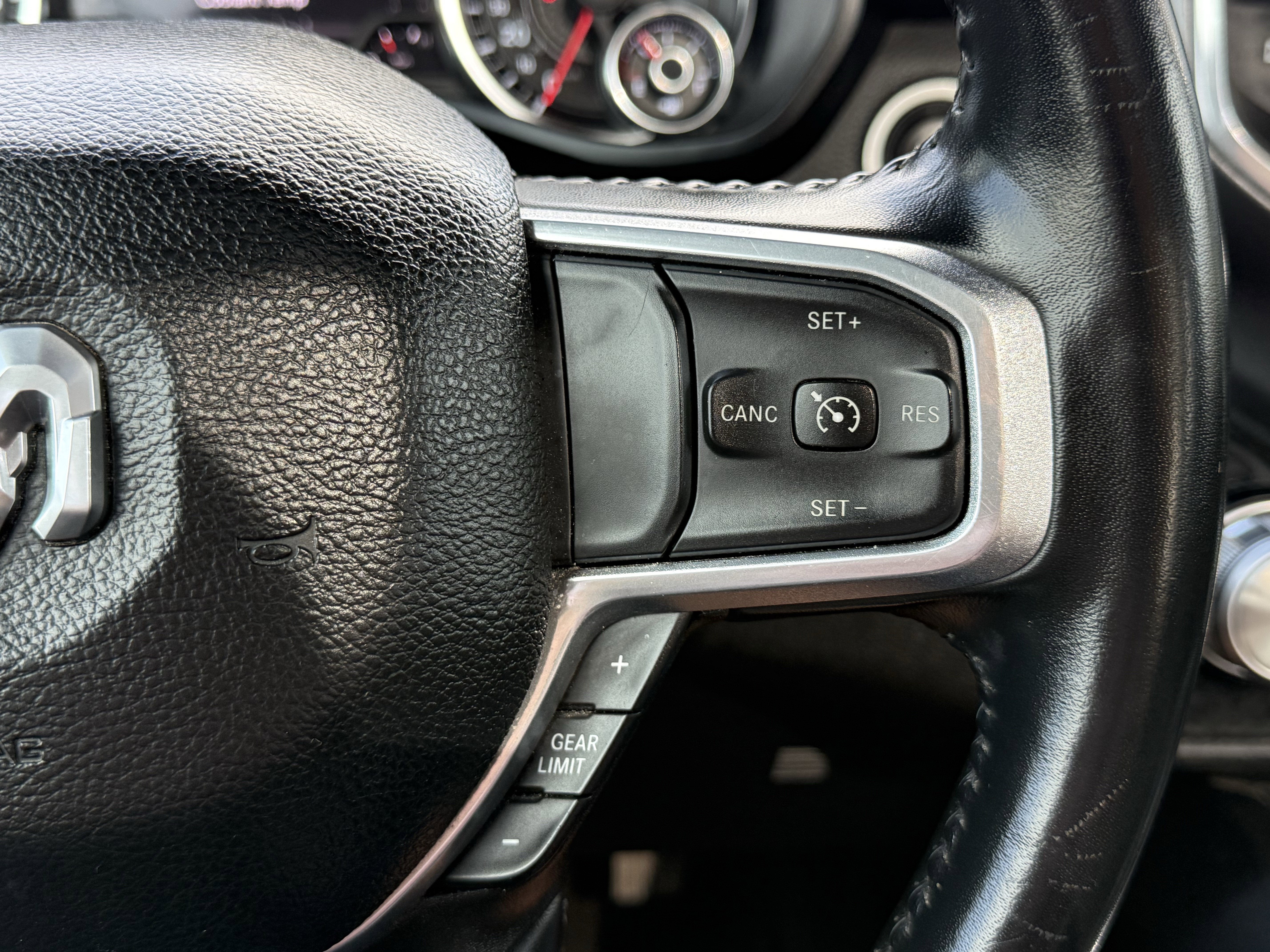 2023 RAM 1500 LARAMIE