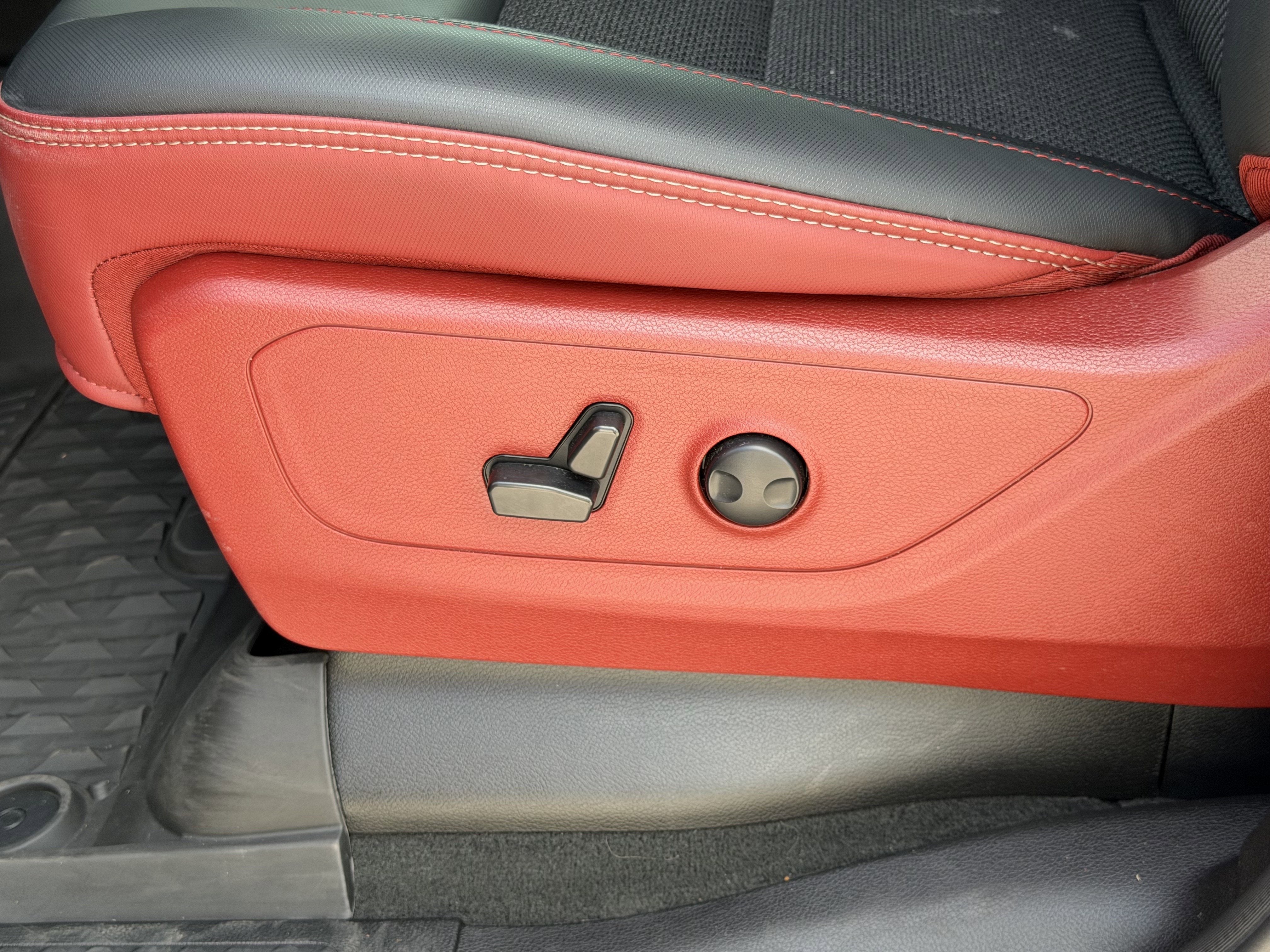 2023 RAM 1500 Rebel Crew Cab 4x4 5'7' Box