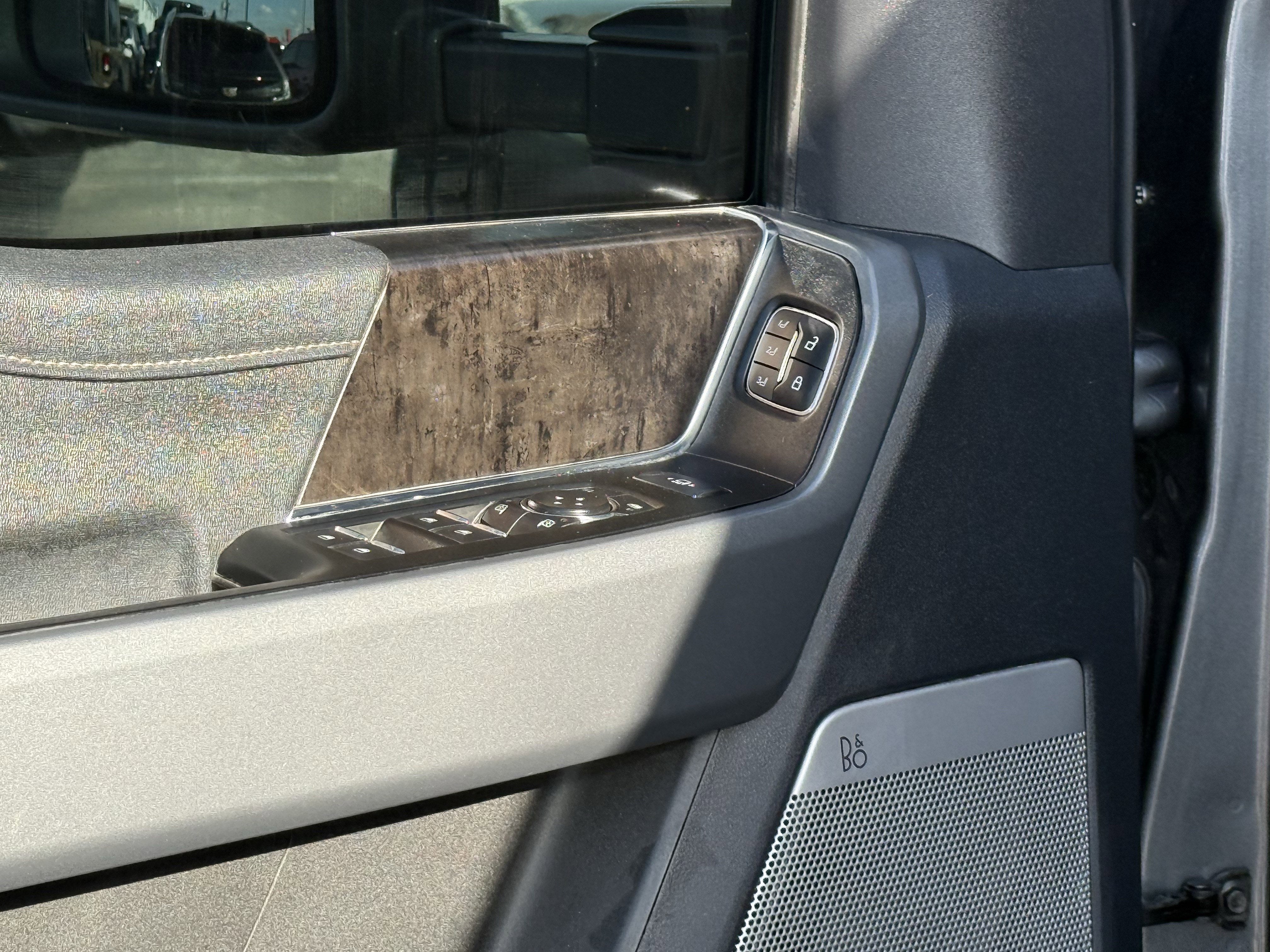 2023 Ford F-350 LARIAT