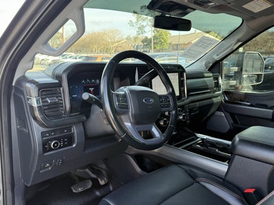 2023 Ford F-350 LARIAT