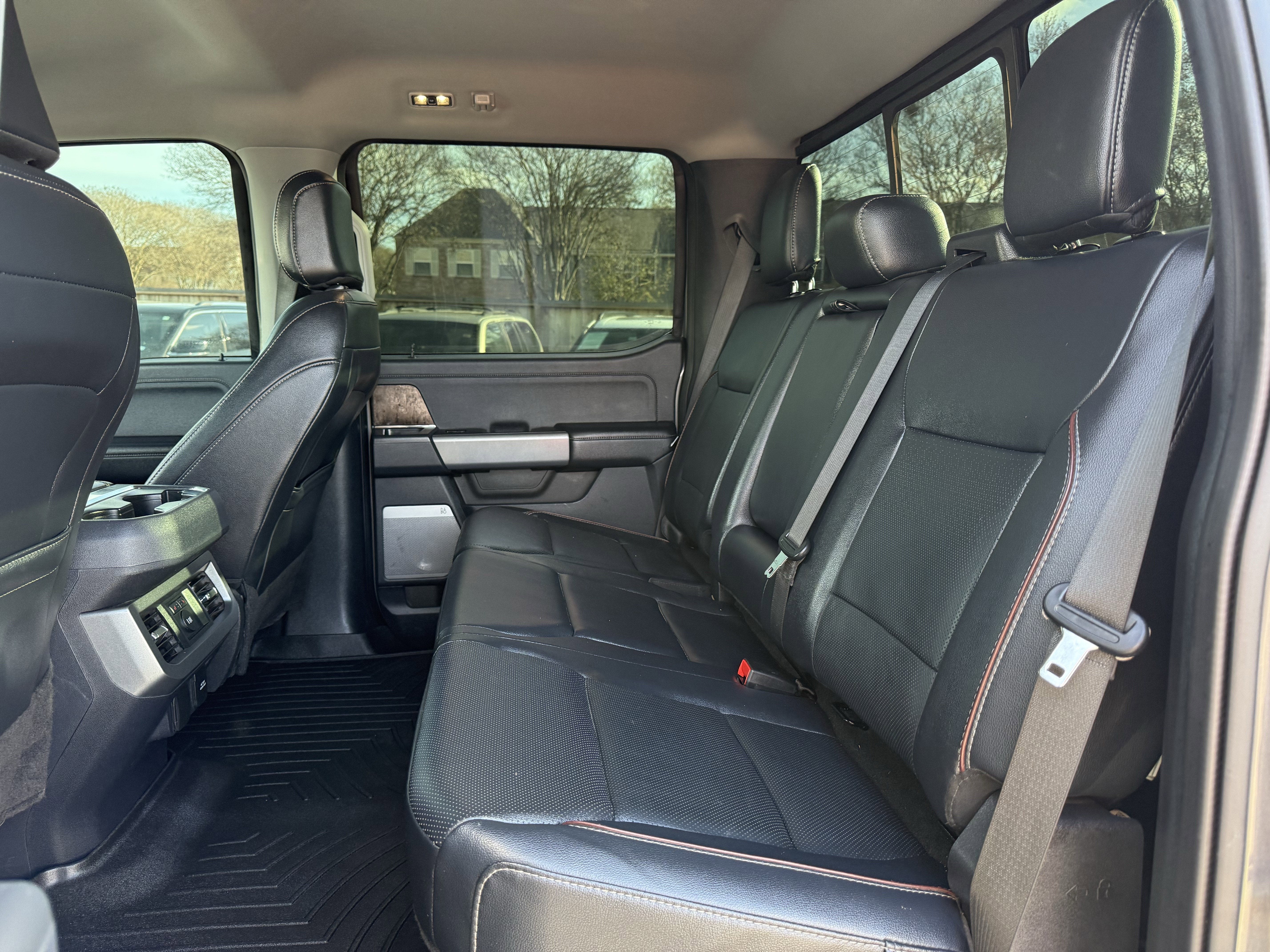 2023 Ford F-350 LARIAT