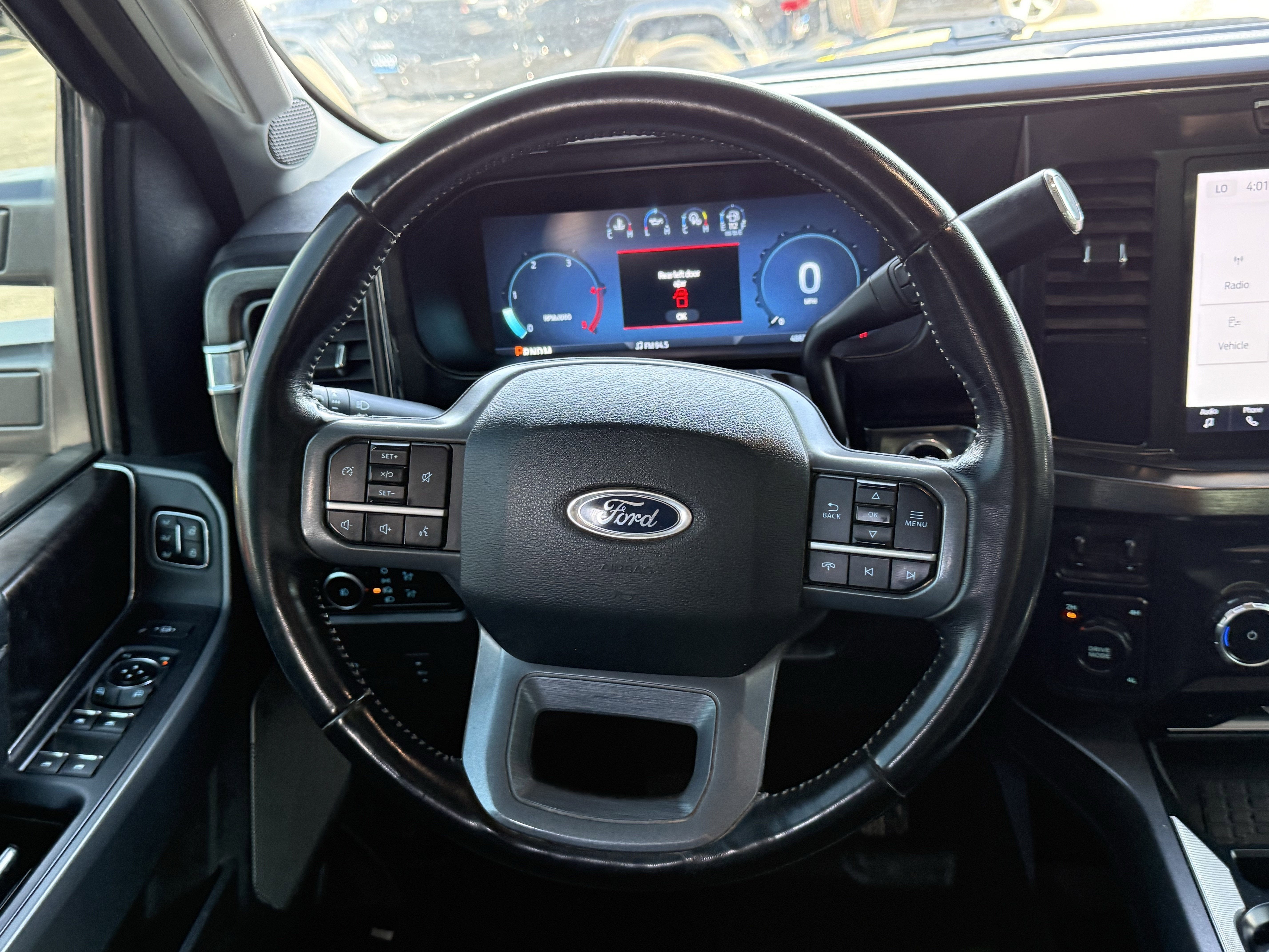 2023 Ford F-350 LARIAT