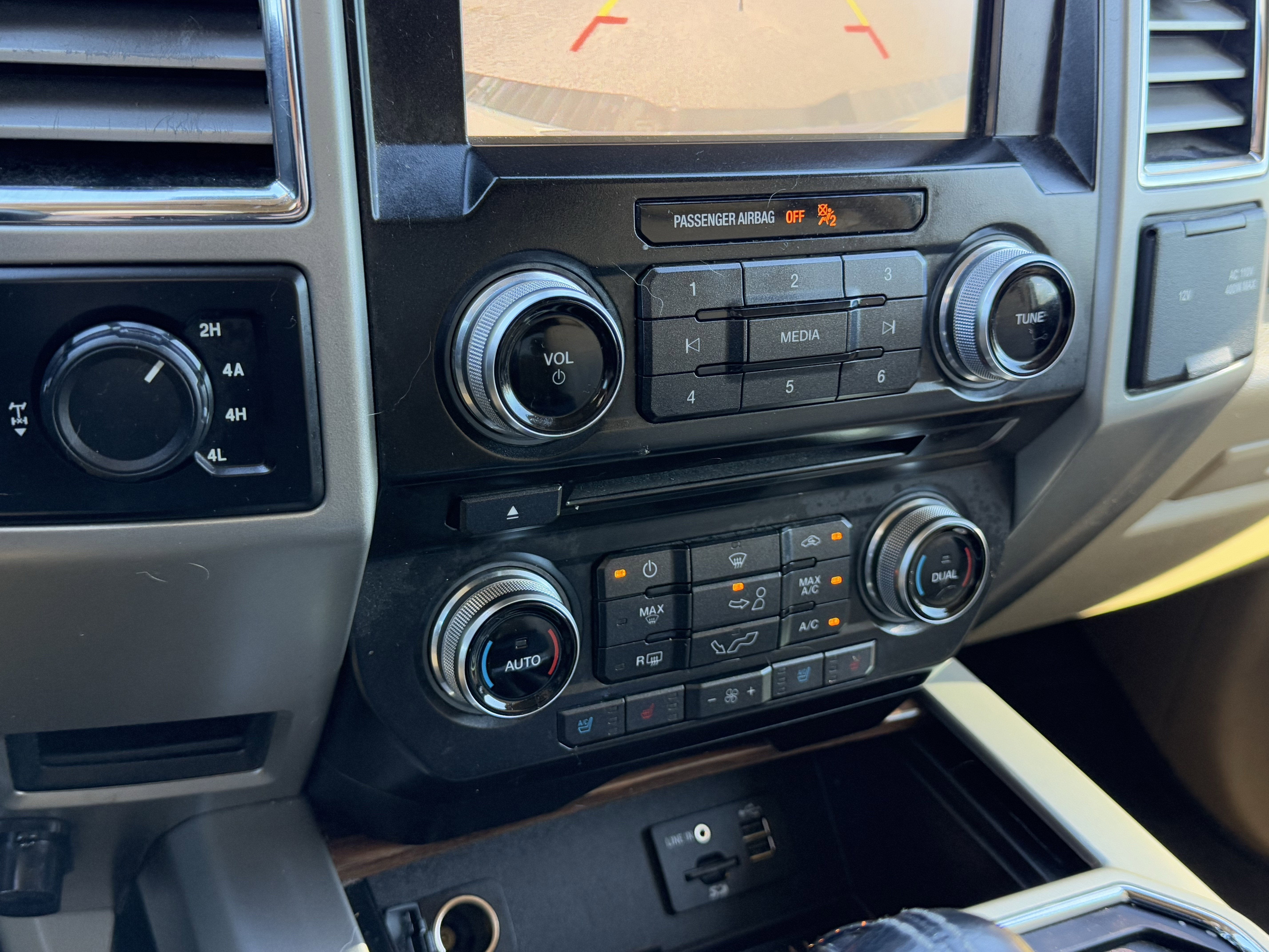 2015 Ford F-150 LARIAT