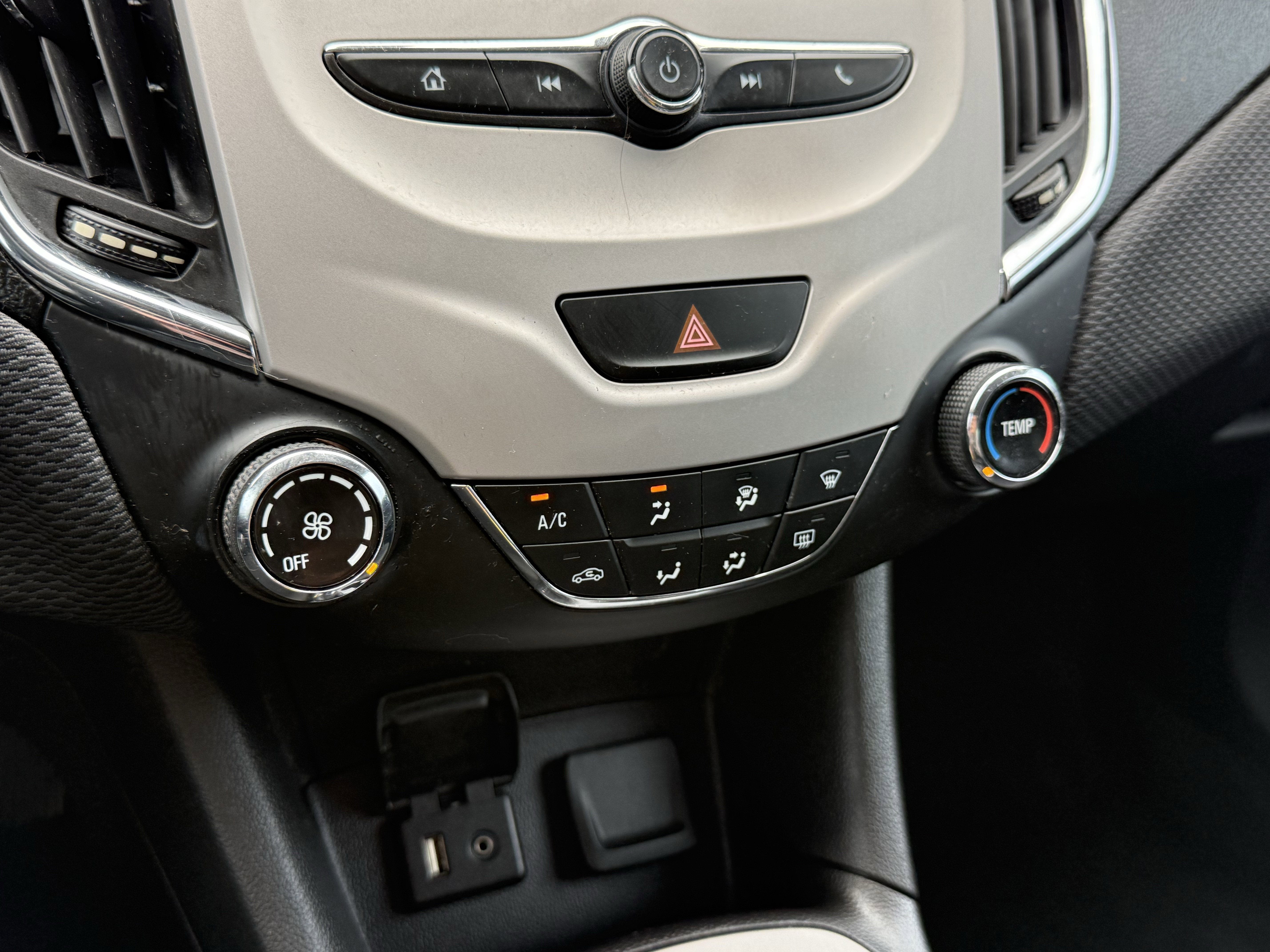 2016 Chevrolet Cruze LS Auto