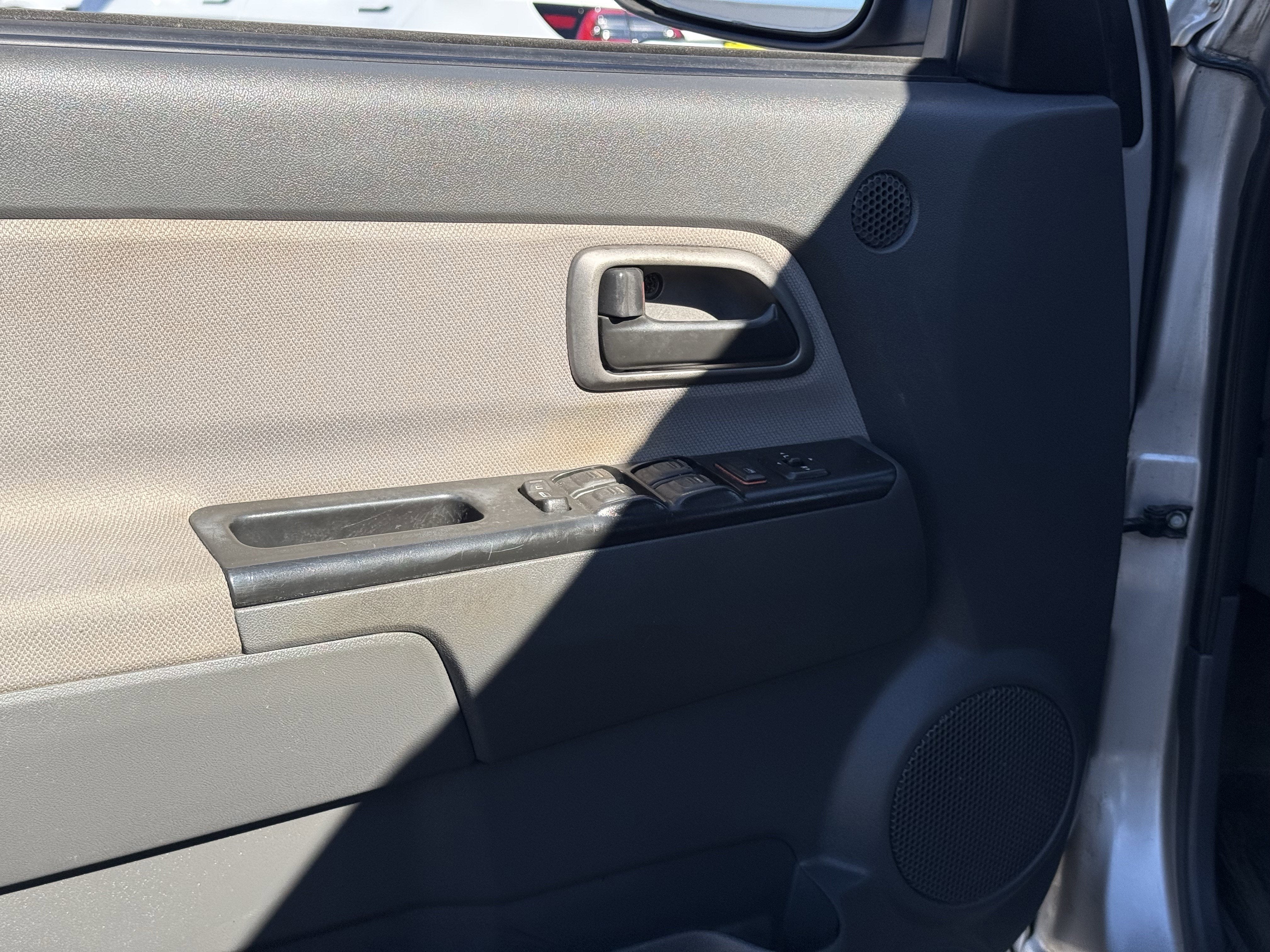 2004 Chevrolet Colorado LS