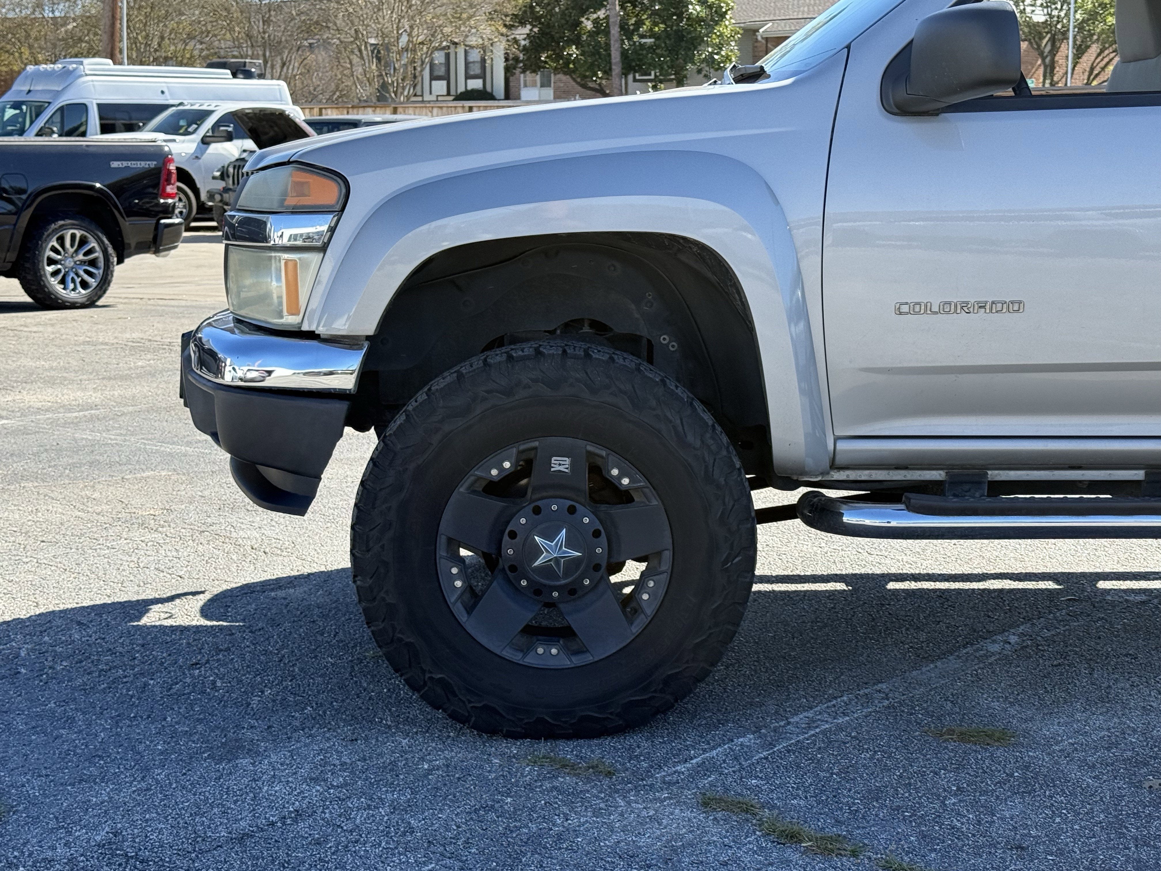 2004 Chevrolet Colorado LS