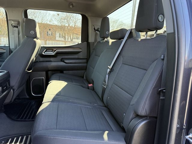 2022 Chevrolet Silverado 1500 4WD Crew Cab Standard Bed LT