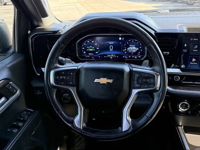 2022 Chevrolet Silverado 1500 4WD Crew Cab Standard Bed LT
