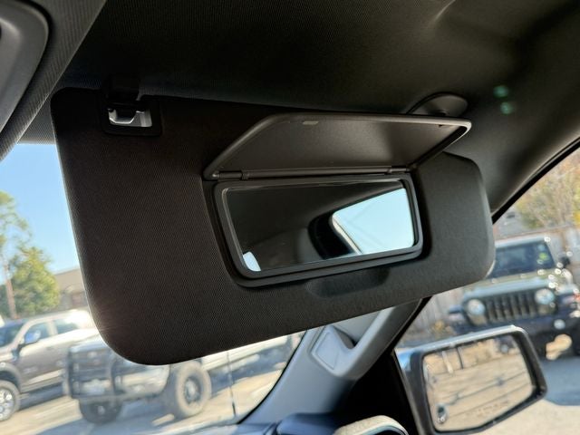 2022 Chevrolet Silverado 1500 4WD Crew Cab Standard Bed LT