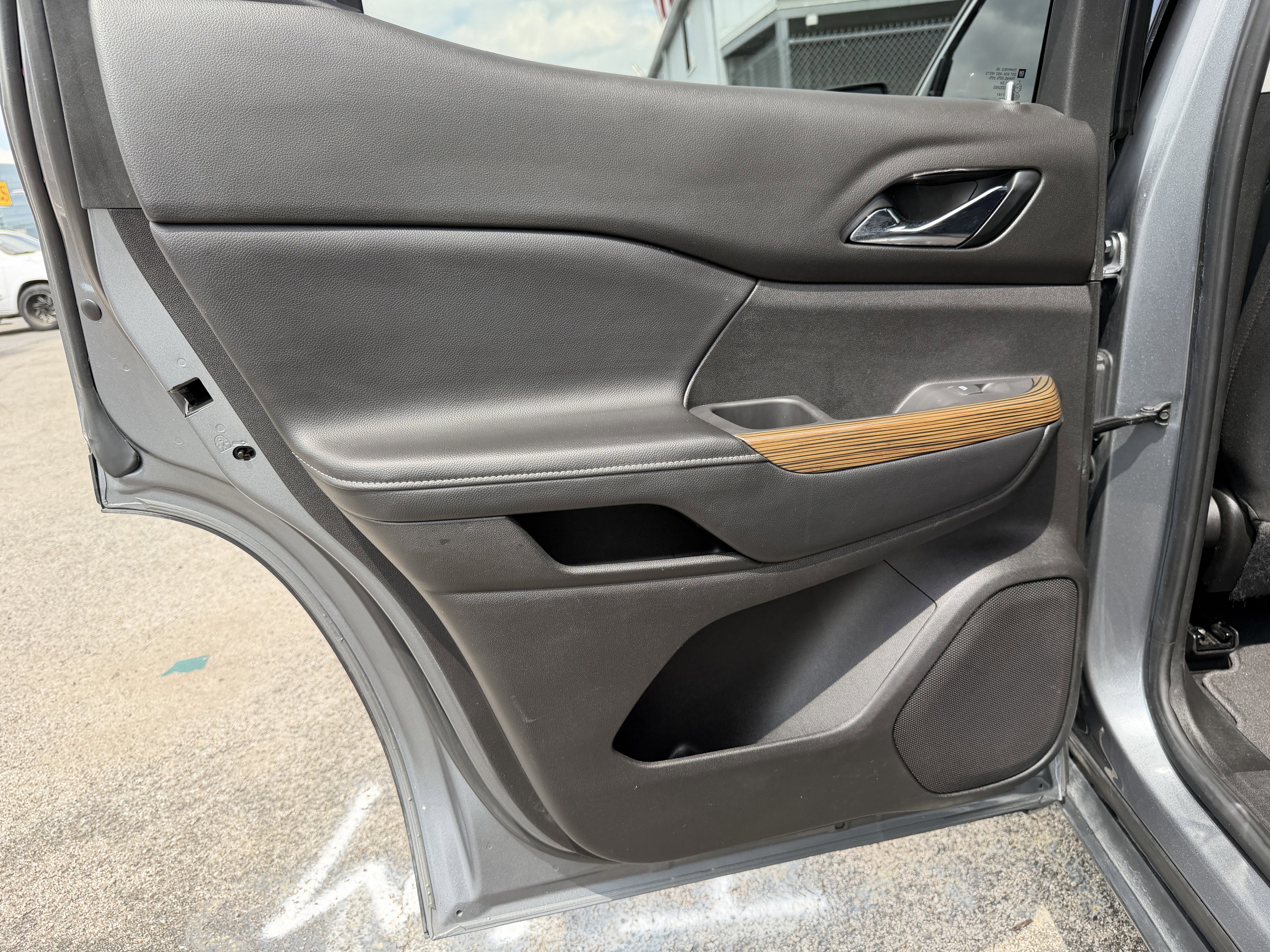 2021 GMC Acadia FWD SLE