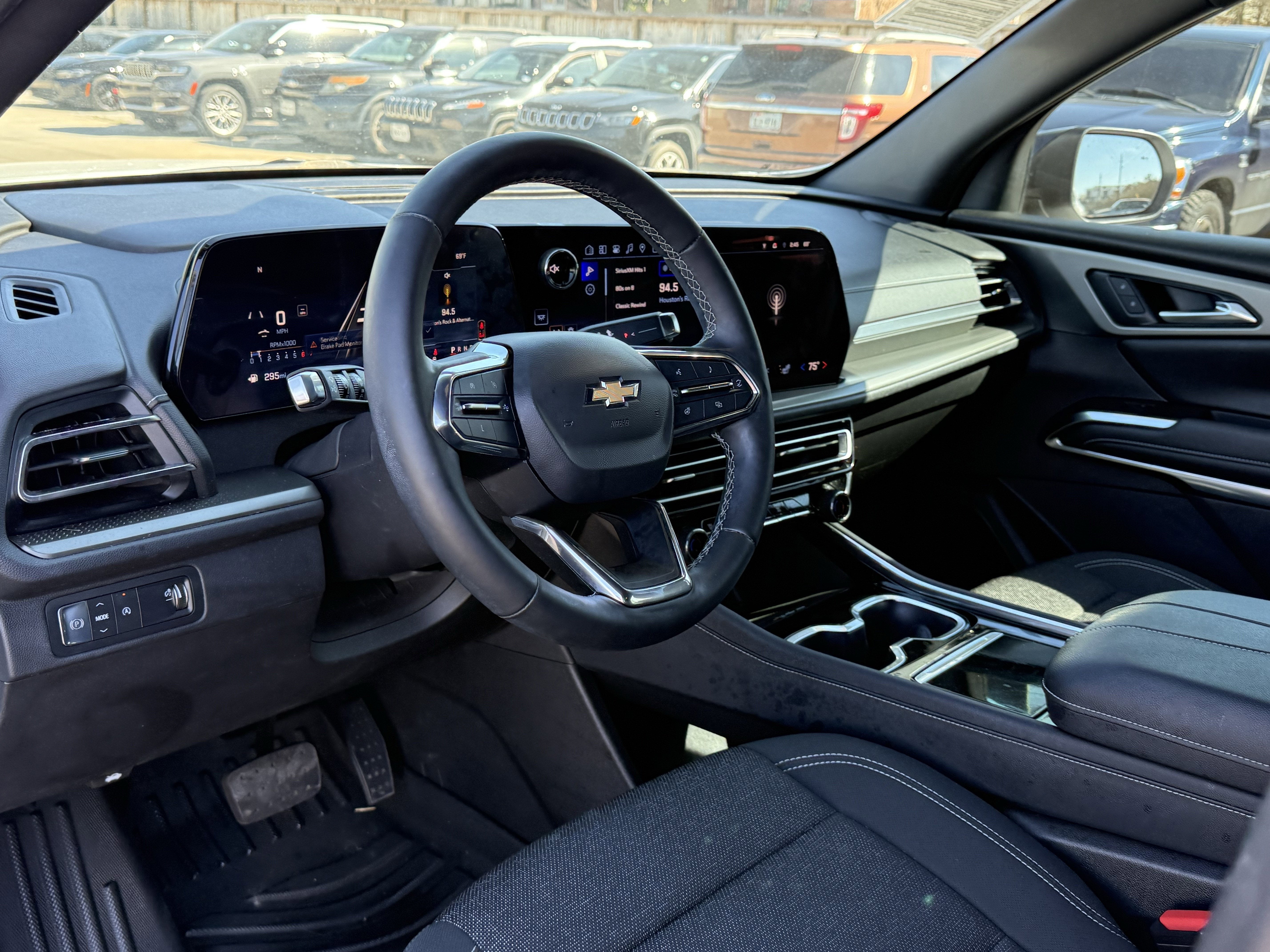 2024 Chevrolet Traverse FWD LT