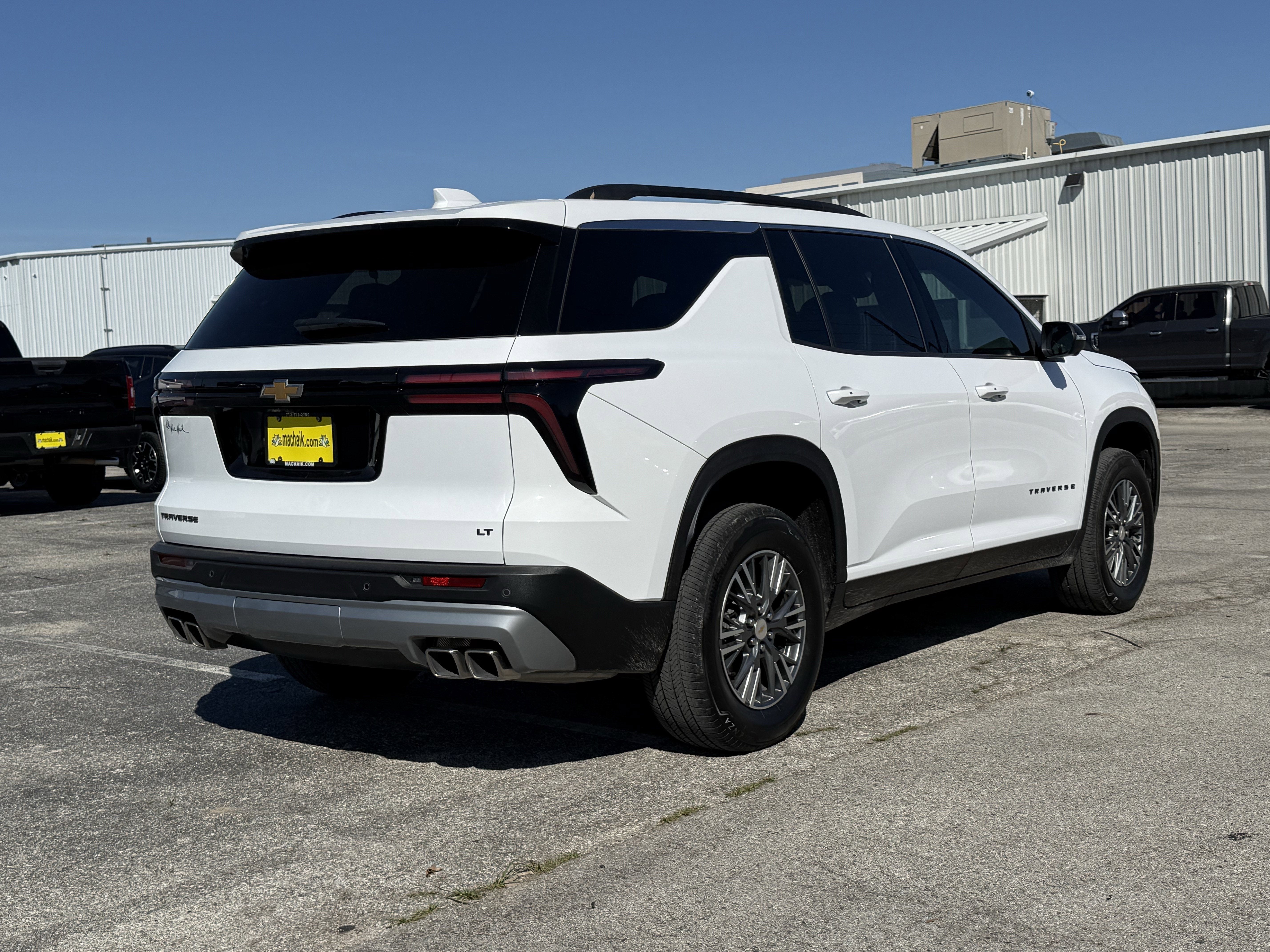 2024 Chevrolet Traverse FWD LT