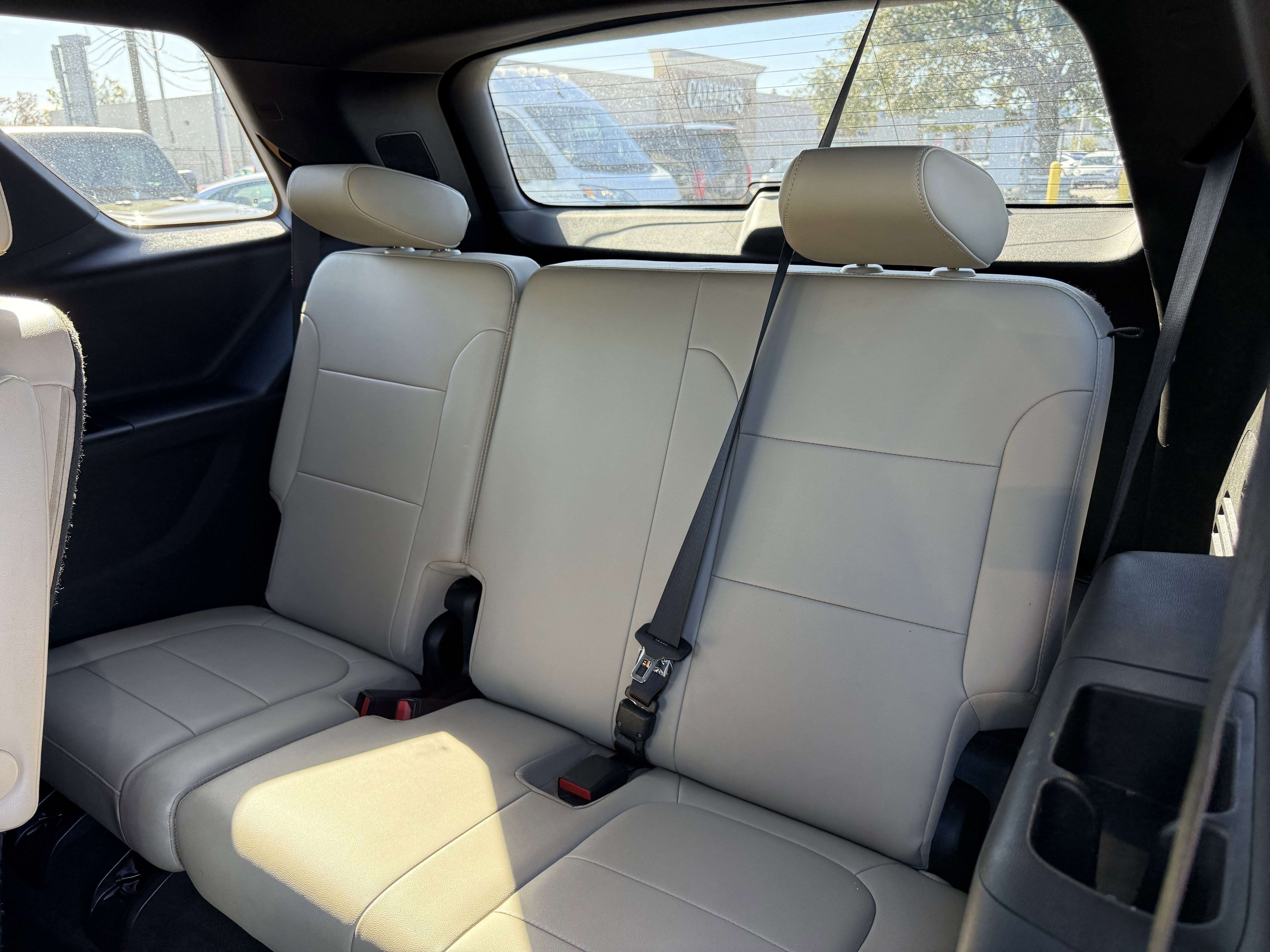 2023 Chevrolet Traverse FWD LT Leather