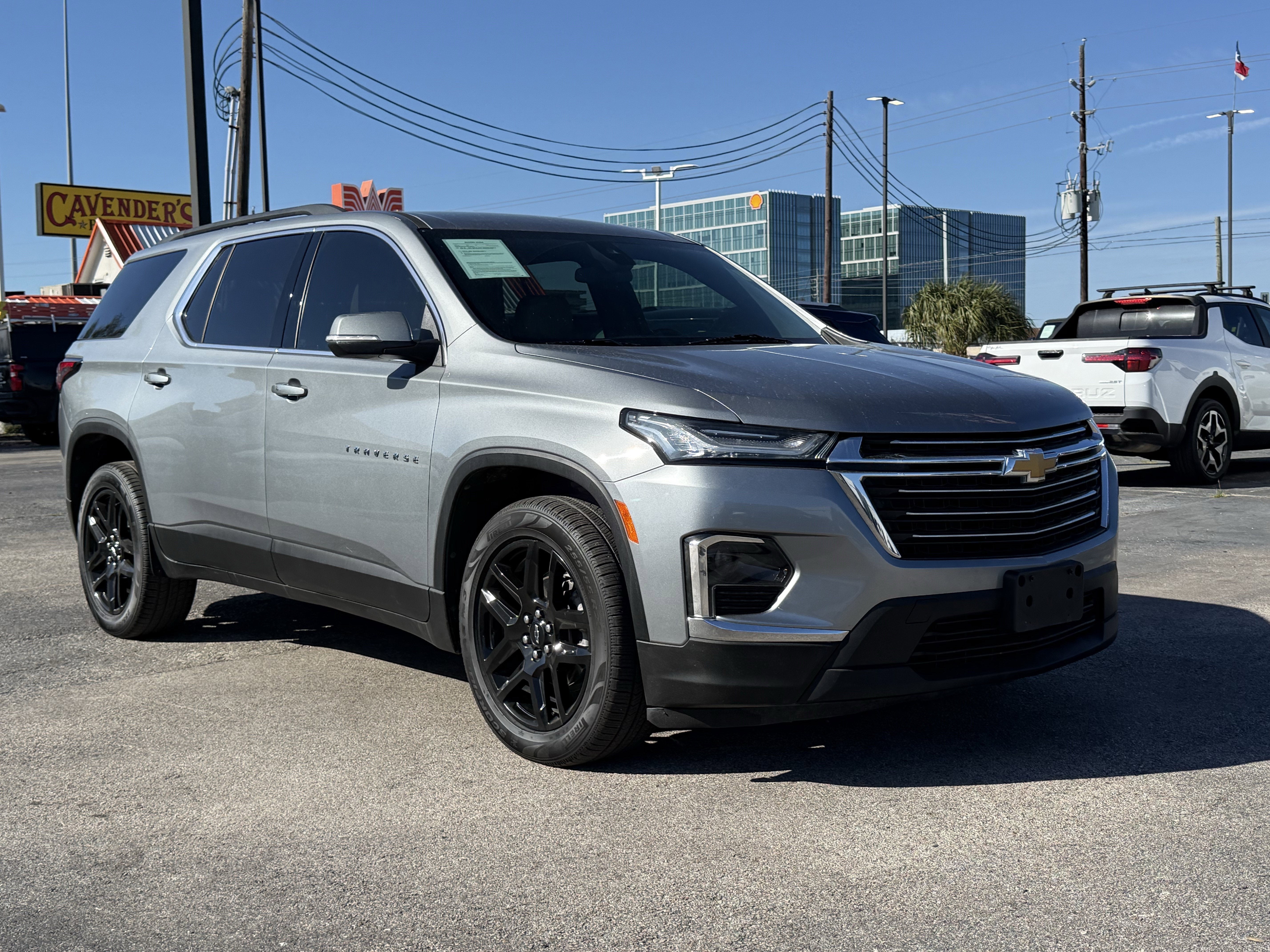 2023 Chevrolet Traverse FWD LT Leather