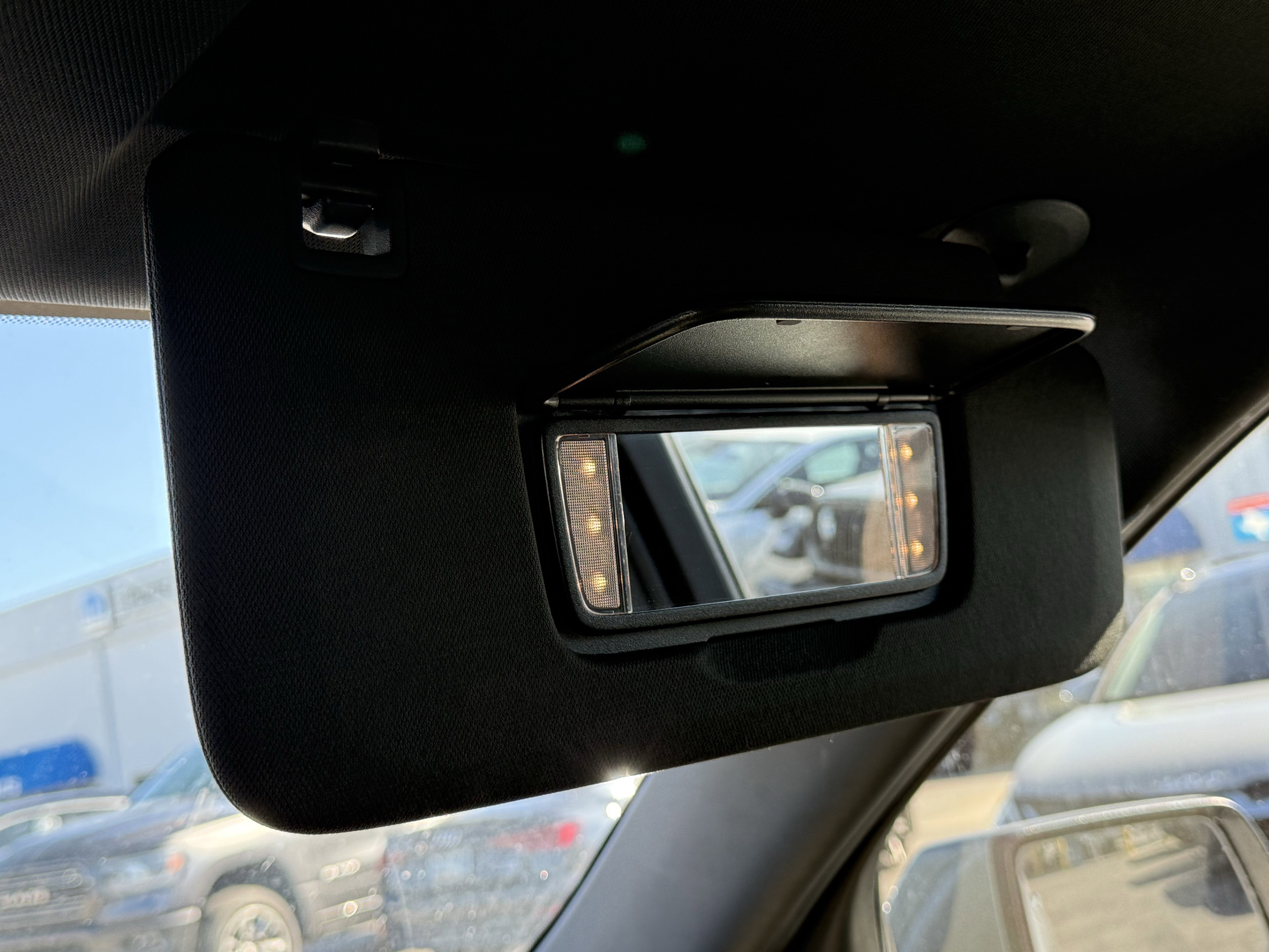 2023 Chevrolet Traverse FWD LT Leather