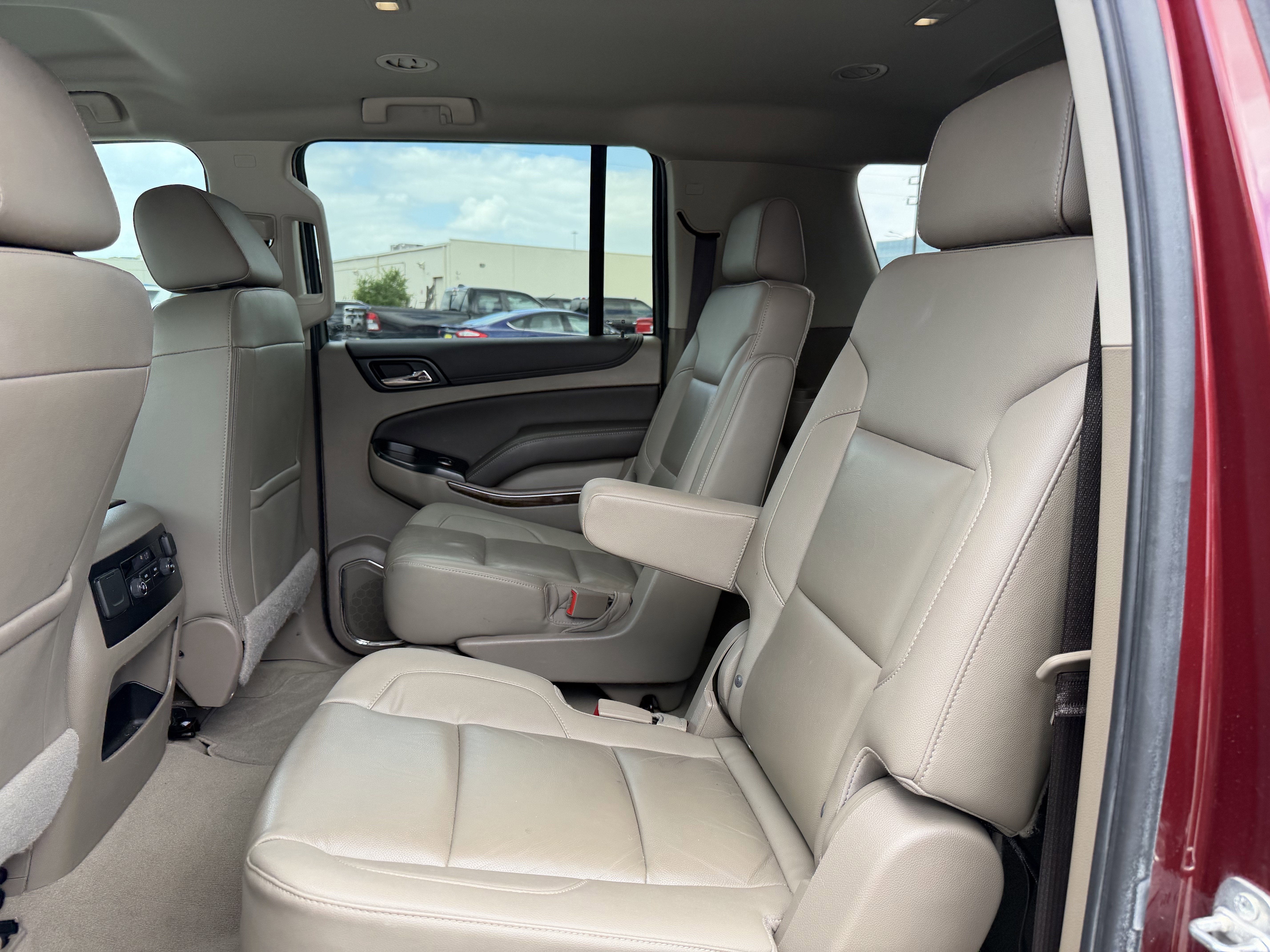 2020 Chevrolet Suburban 2WD LT