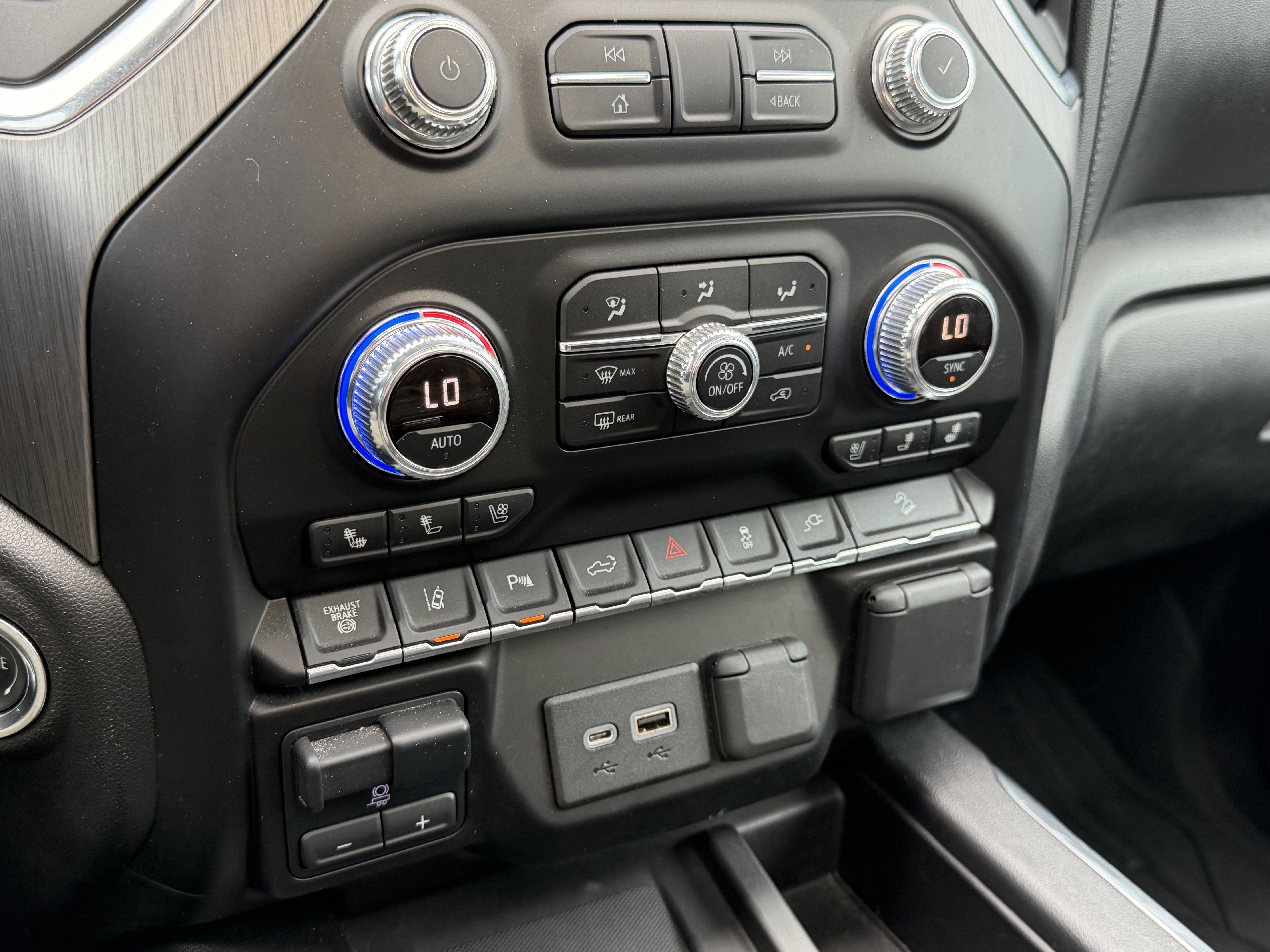 2020 GMC Sierra 2500HD 4WD Crew Cab Long Bed Denali