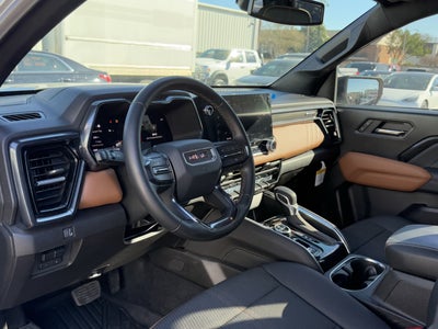 2025 GMC Canyon 4WD AT4